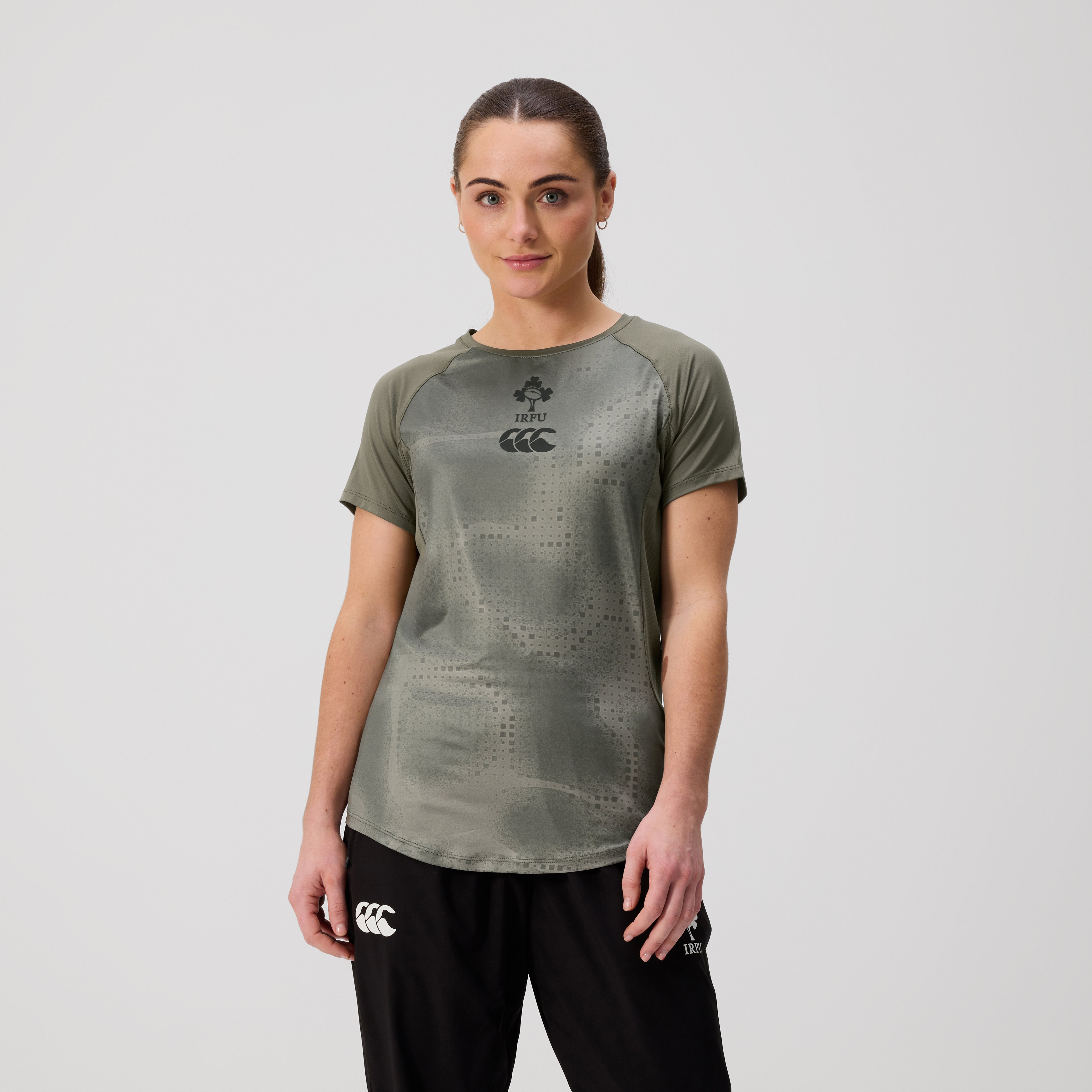 camiseta-de-entrenamiento-canterbury-ireland-superlight-para-mujer-caqui image 1