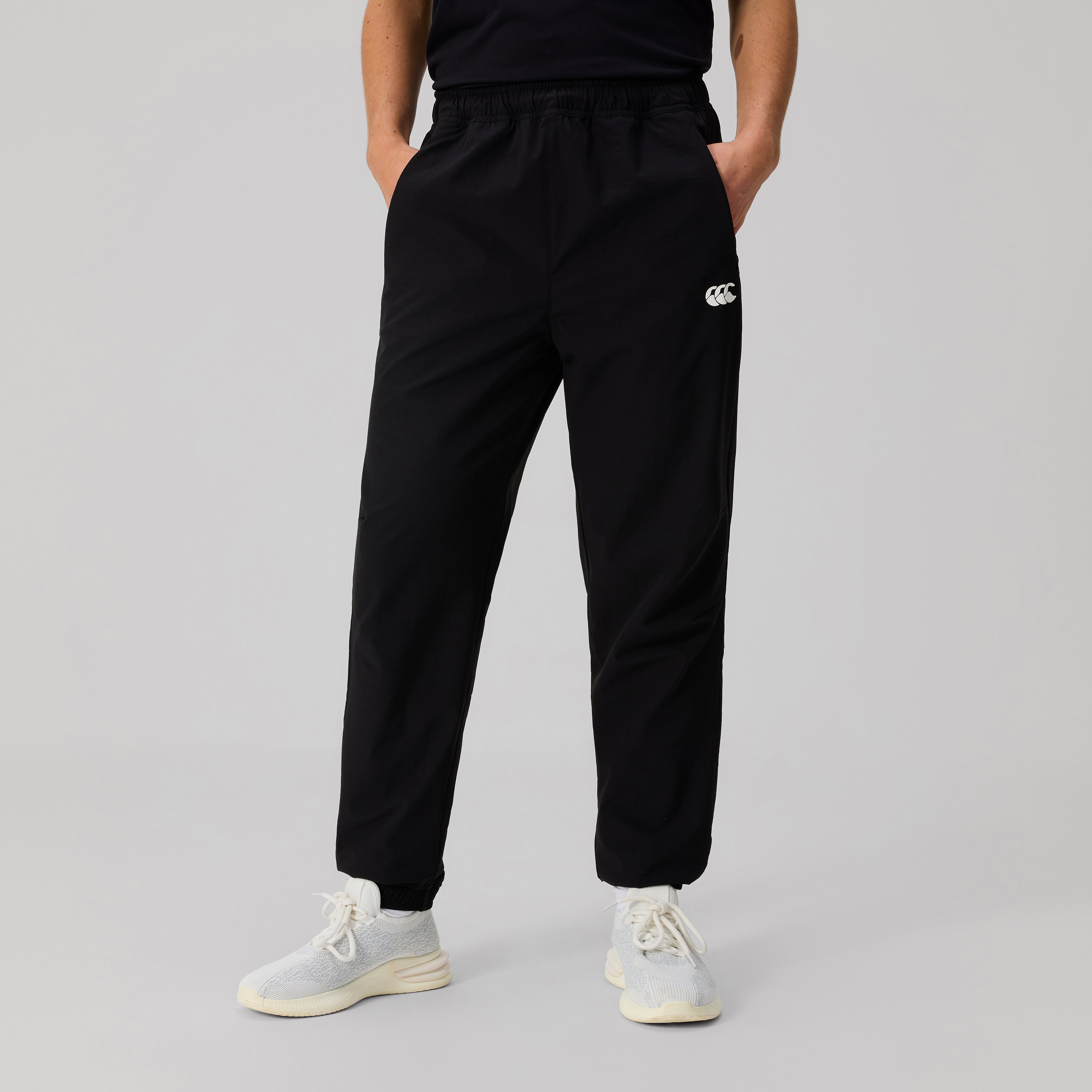 canterbury-tempo-woven-trackpant-black-pantal-n-de-entrenamiento-para-mujer image 3