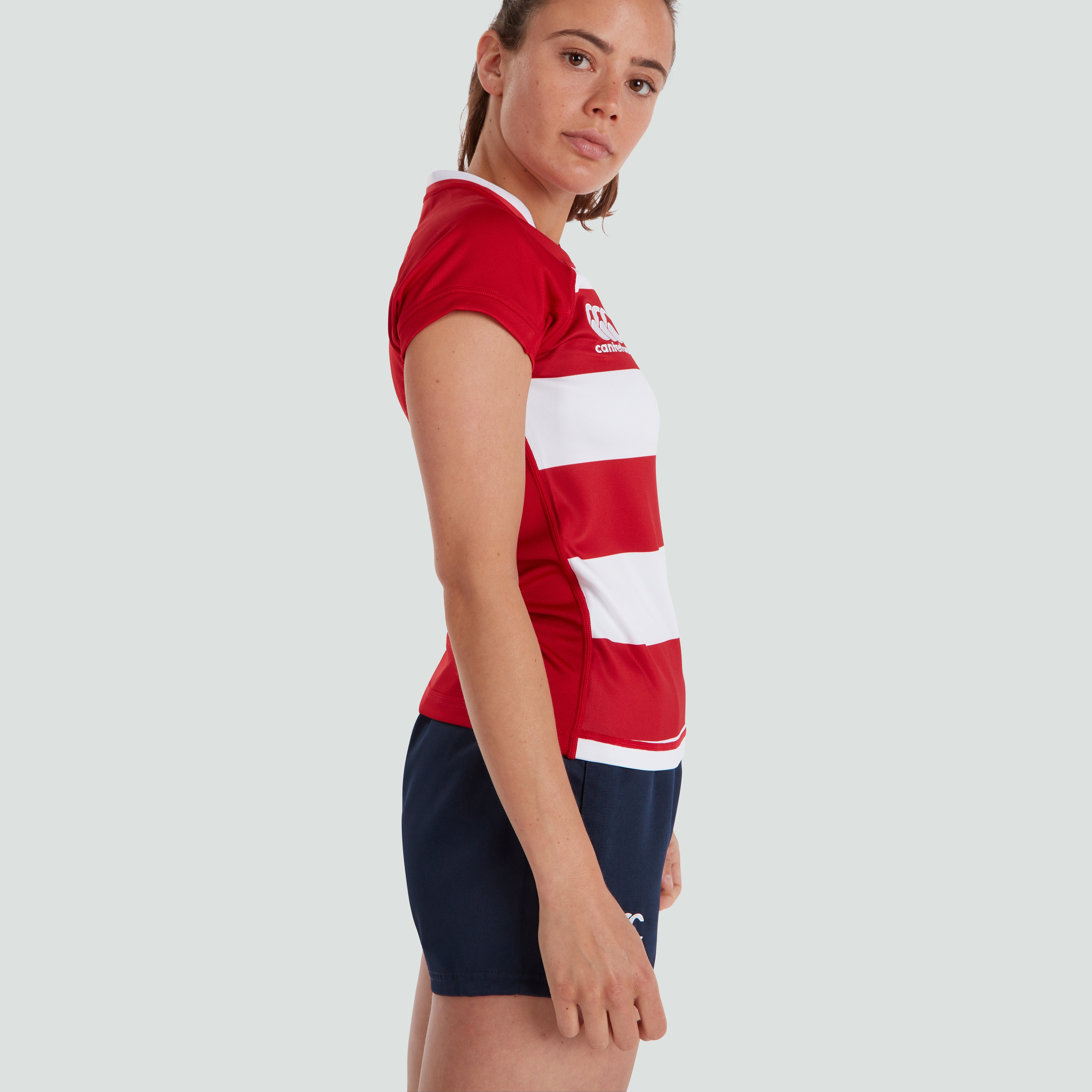 camiseta-de-rugby-canterbury-vapodri-evader-hooped-roja-para-mujer image 1