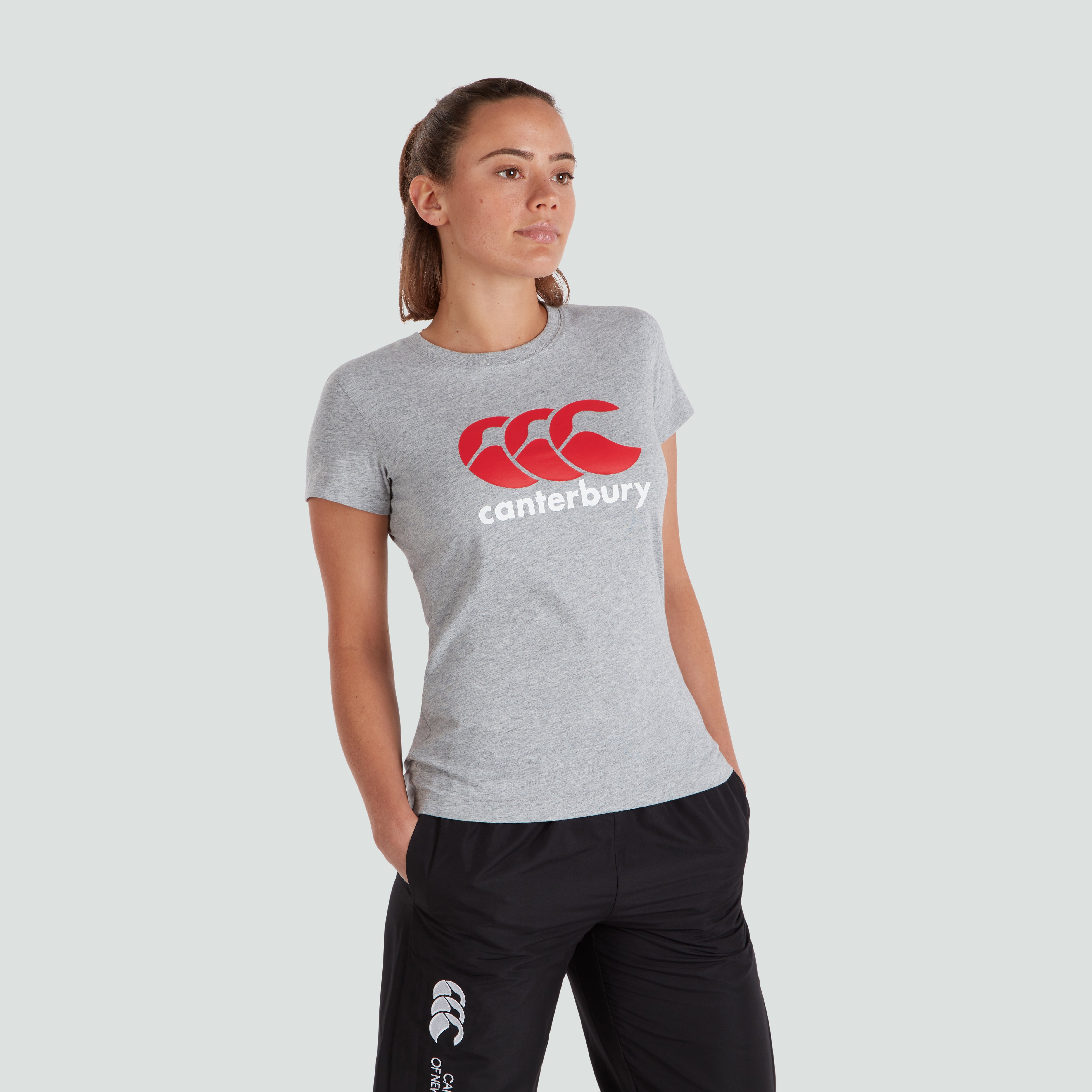 canterbury-ccc-logo-tee-mujer-gris-camiseta-casual image 4