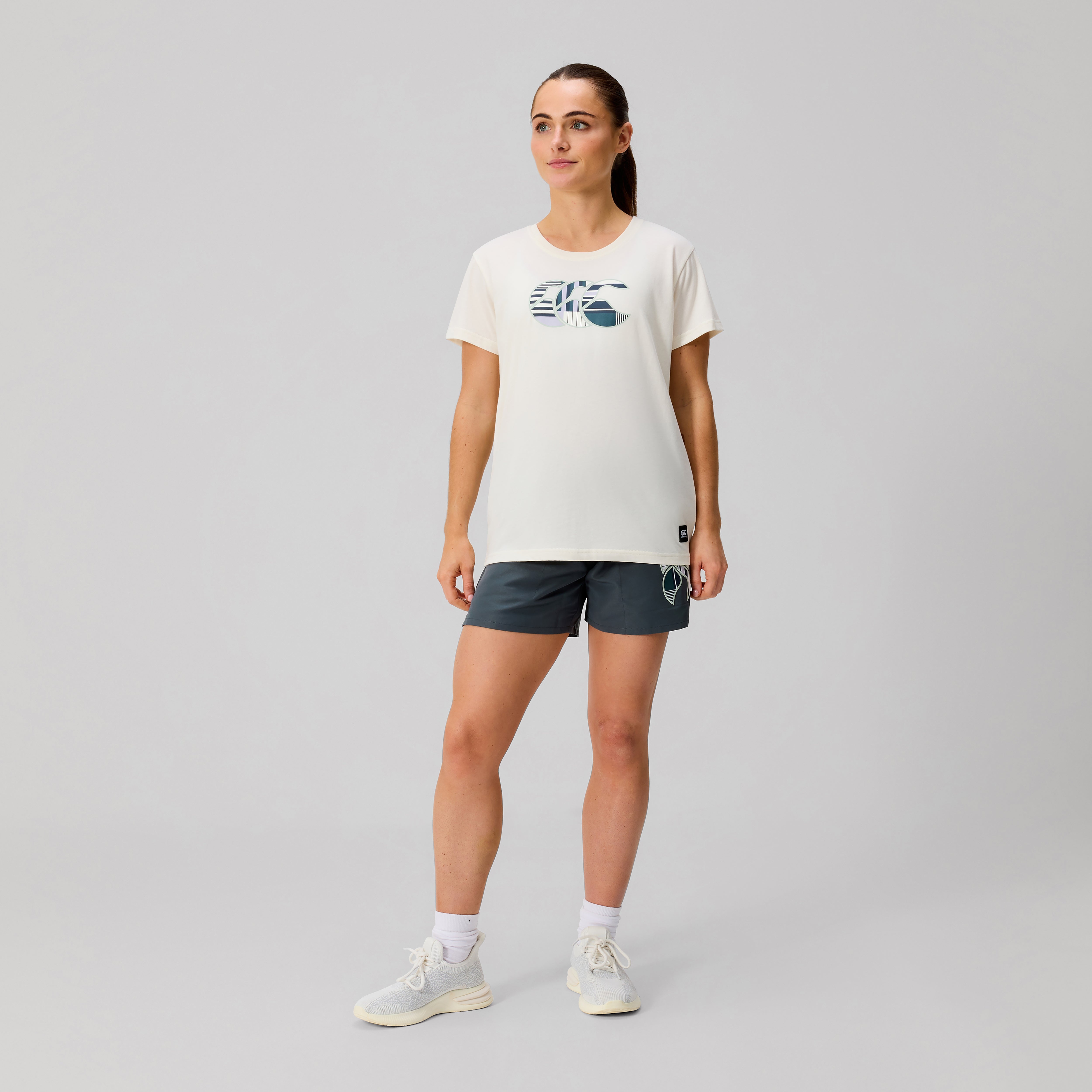 camiseta-canterbury-uglies-logo-para-mujer-blanca-corte-est-ndar-y-manga-corta image 2