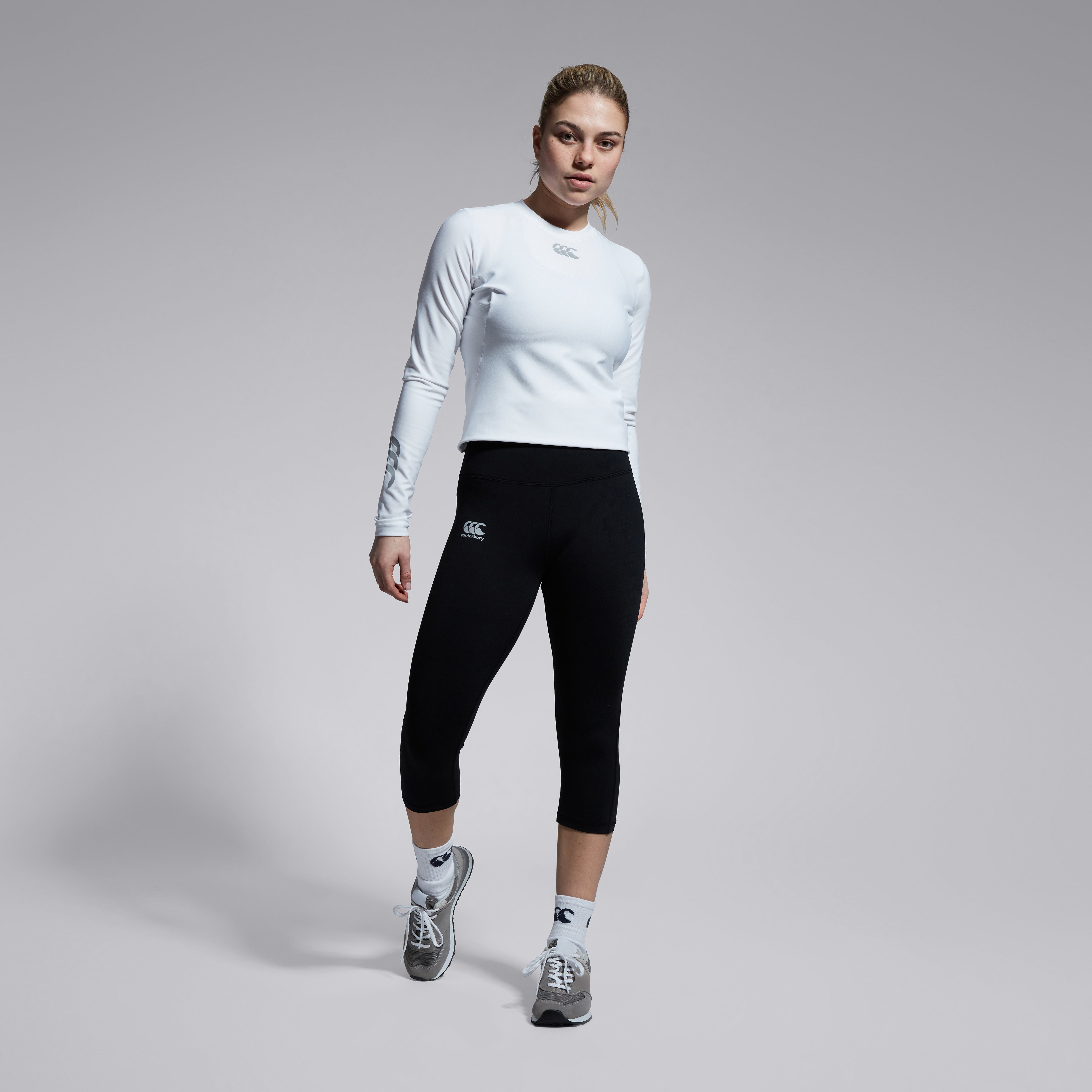 canterbury-vapodri-capri-leggings-negro-para-mujer image 3