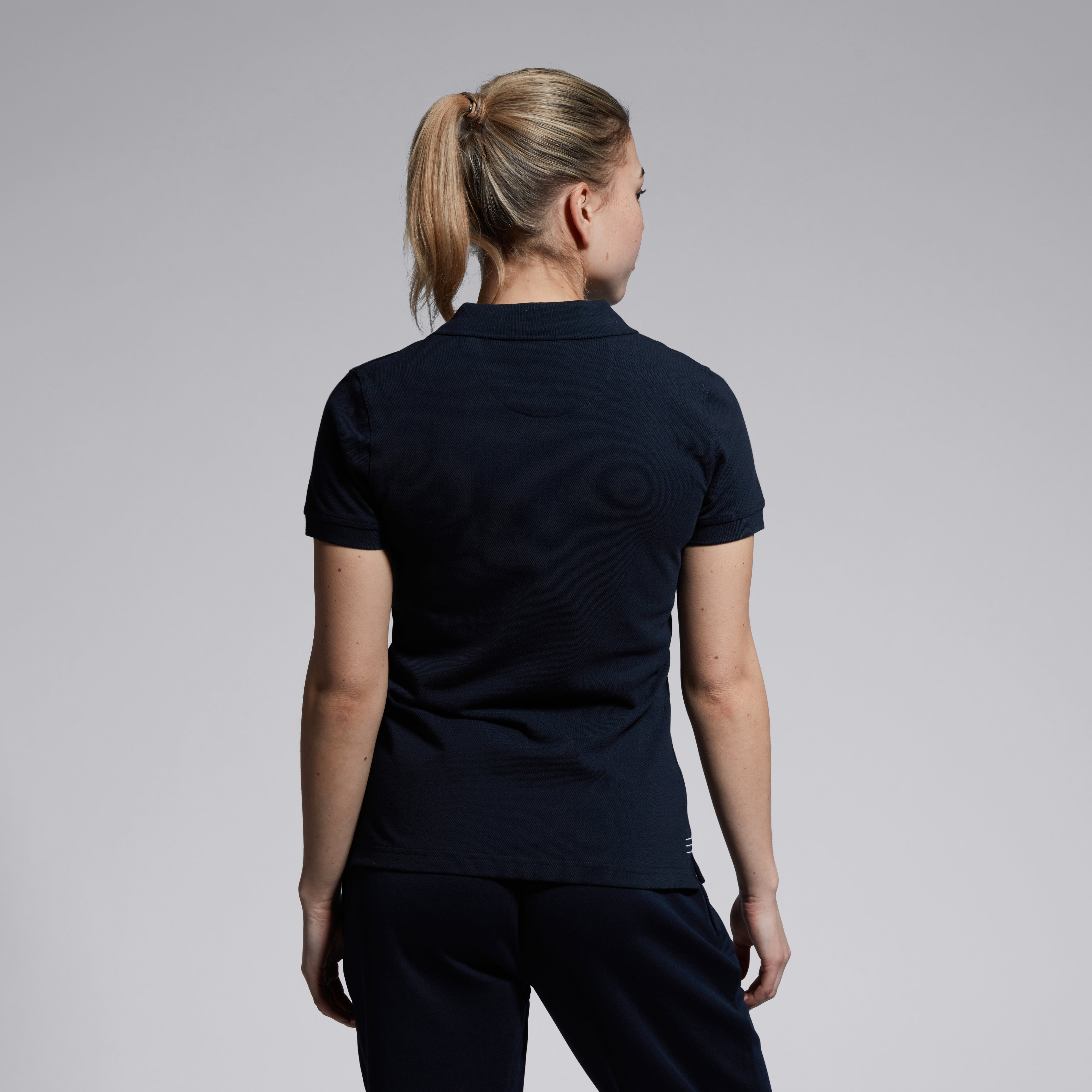 canterbury-waimak-polo-shirt-mujer-azul-marino-polo-casual-con-cuello-y-botones image 2