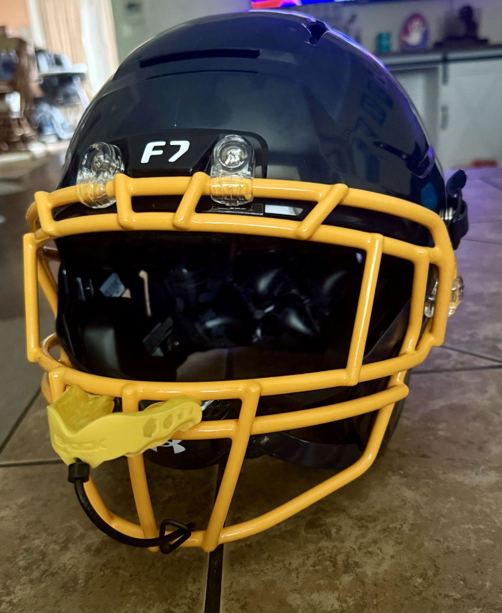 Buen casco, pero algo justo de talla