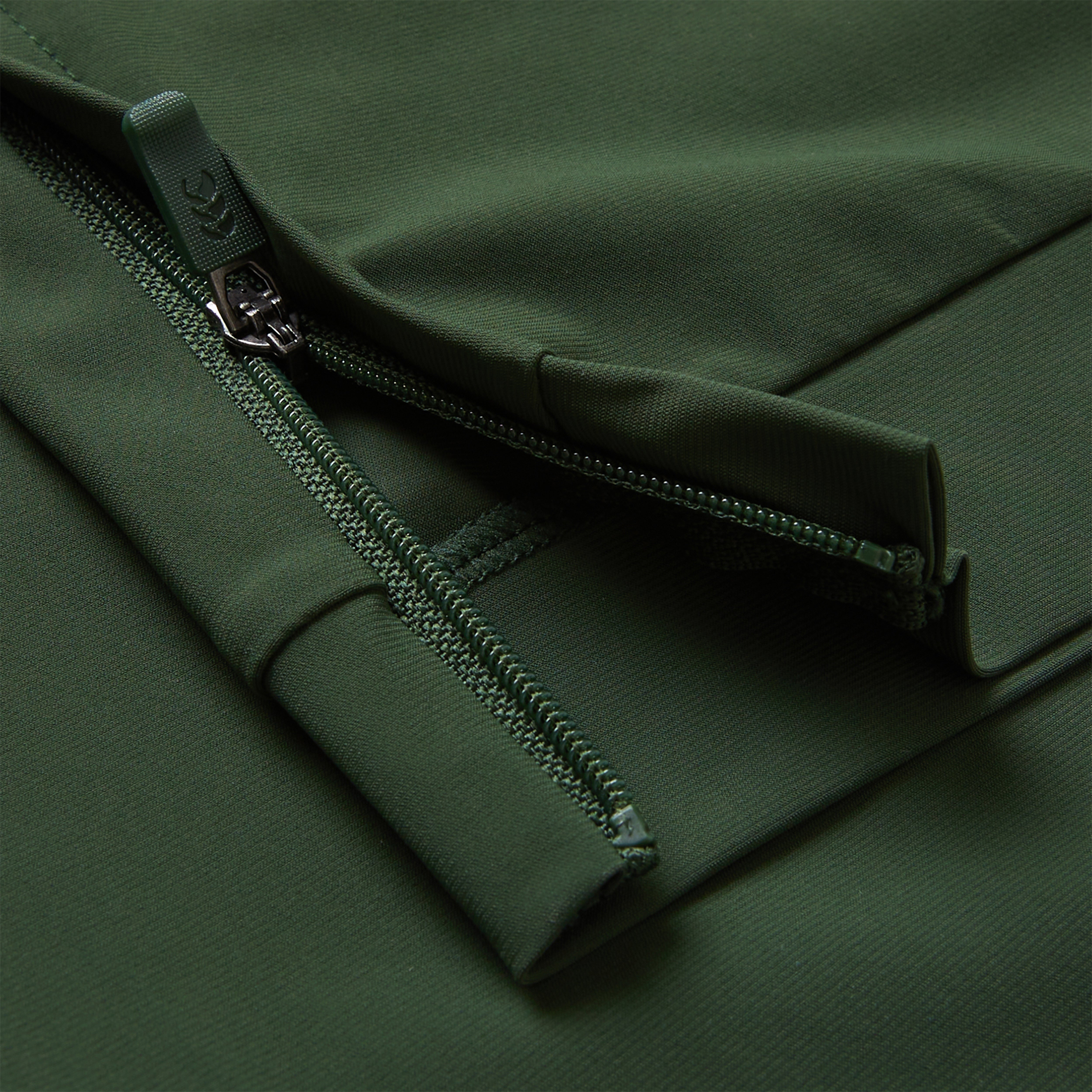 canterbury-everest-woven-pant-green-pantal-n-de-entrenamiento-tejido-con-pernera image 5