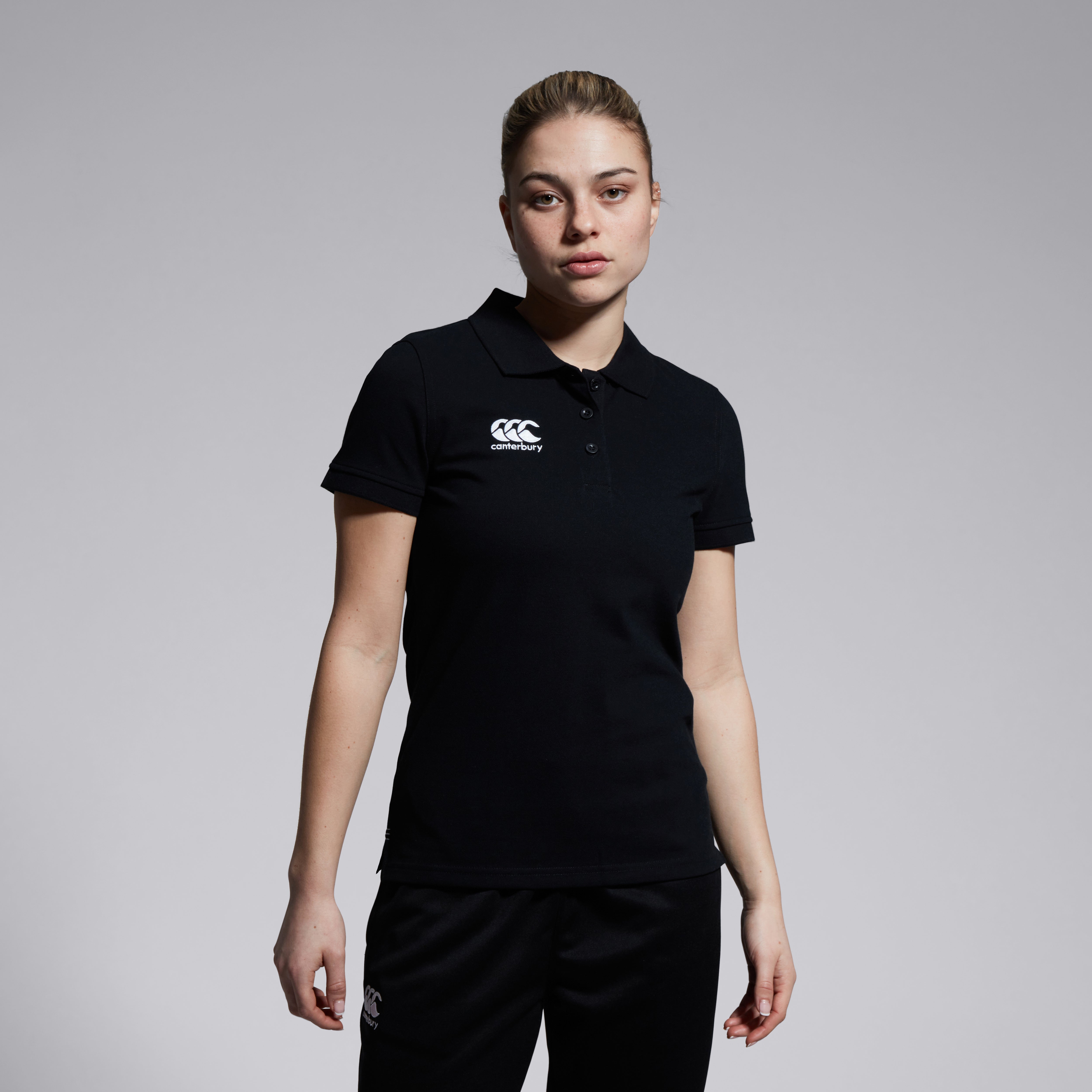 polo-canterbury-waimak-para-mujer-negro-manga-corta-y-cuello-con-botones image 2