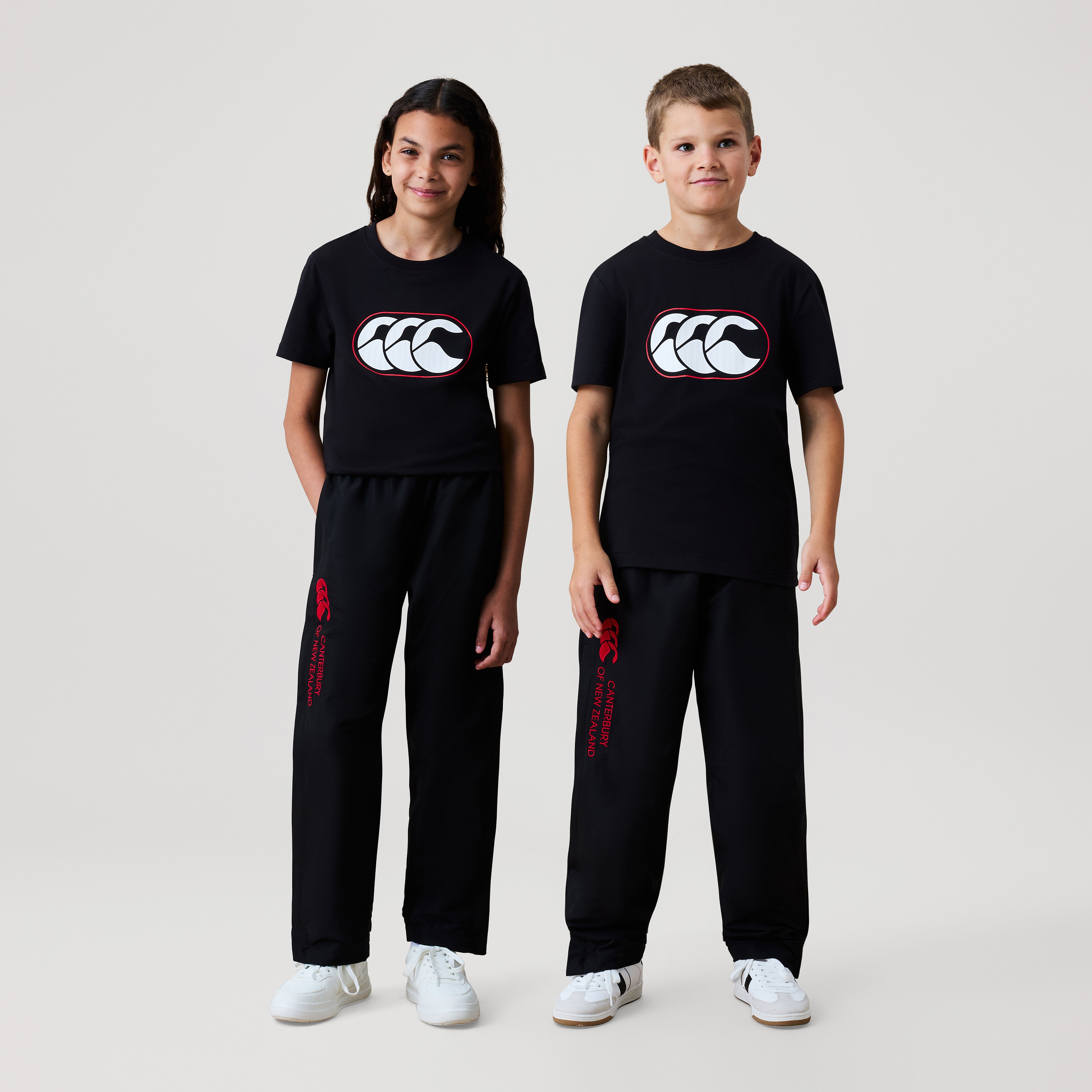 canterbury-junior-open-hem-stadium-pant-black-pantal-n-de-ch-ndal-infantil-unise image 2