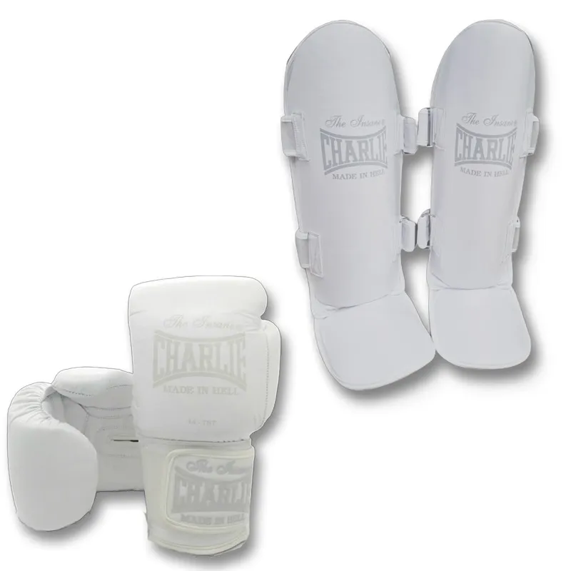 pack-m-kick-broken-white-charlie-boxing-guantes-y-espinillera image 1