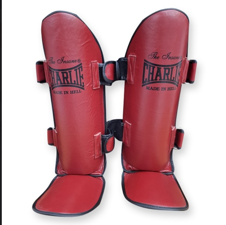 pack-m-kick-blood-charlie-boxing-guantes-y-espinillera-ahorra-20 image 3