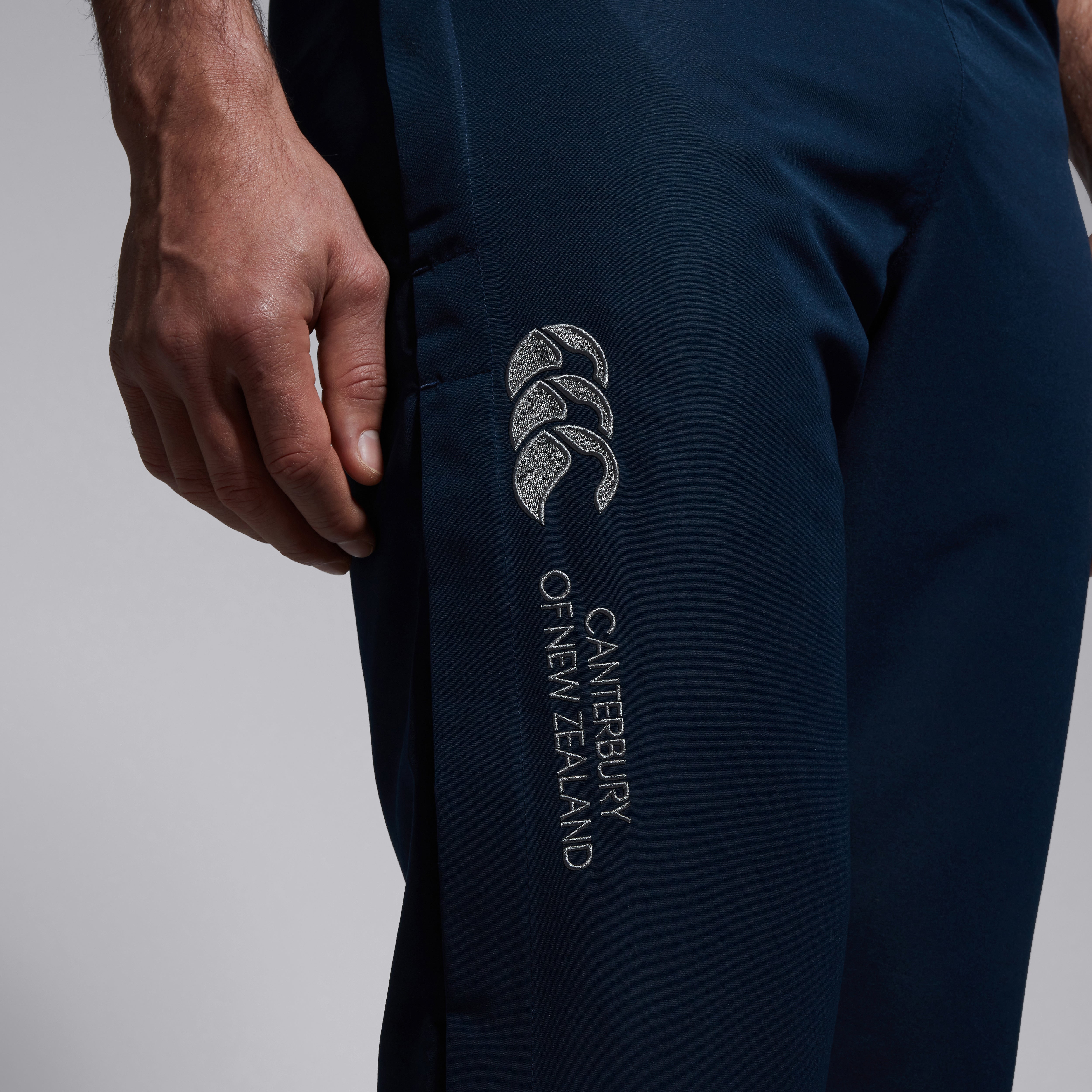 canterbury-tapered-open-hem-stadium-pant-azul-marino-hombre image 7