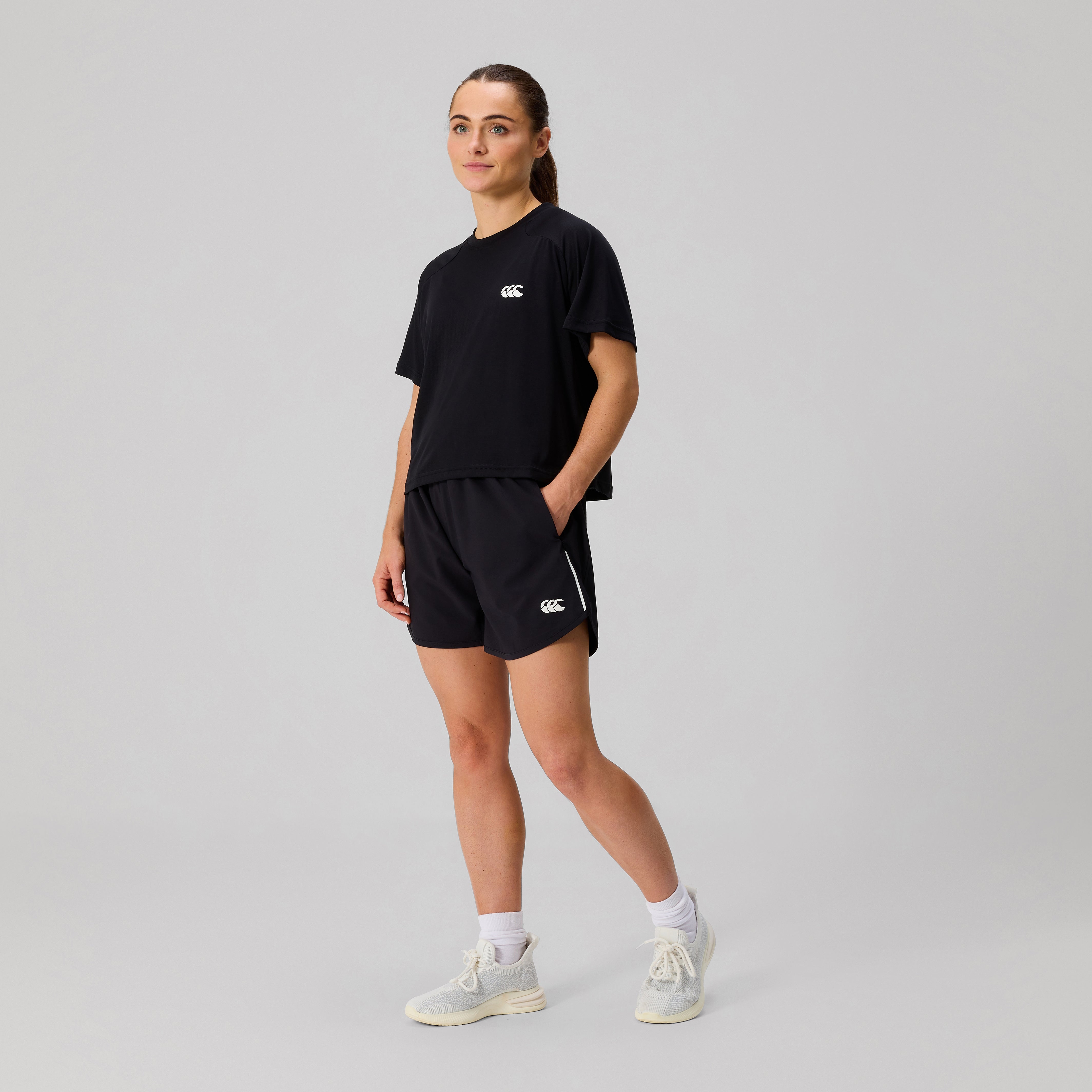 canterbury-tempo-training-short-black-para-mujer image 2