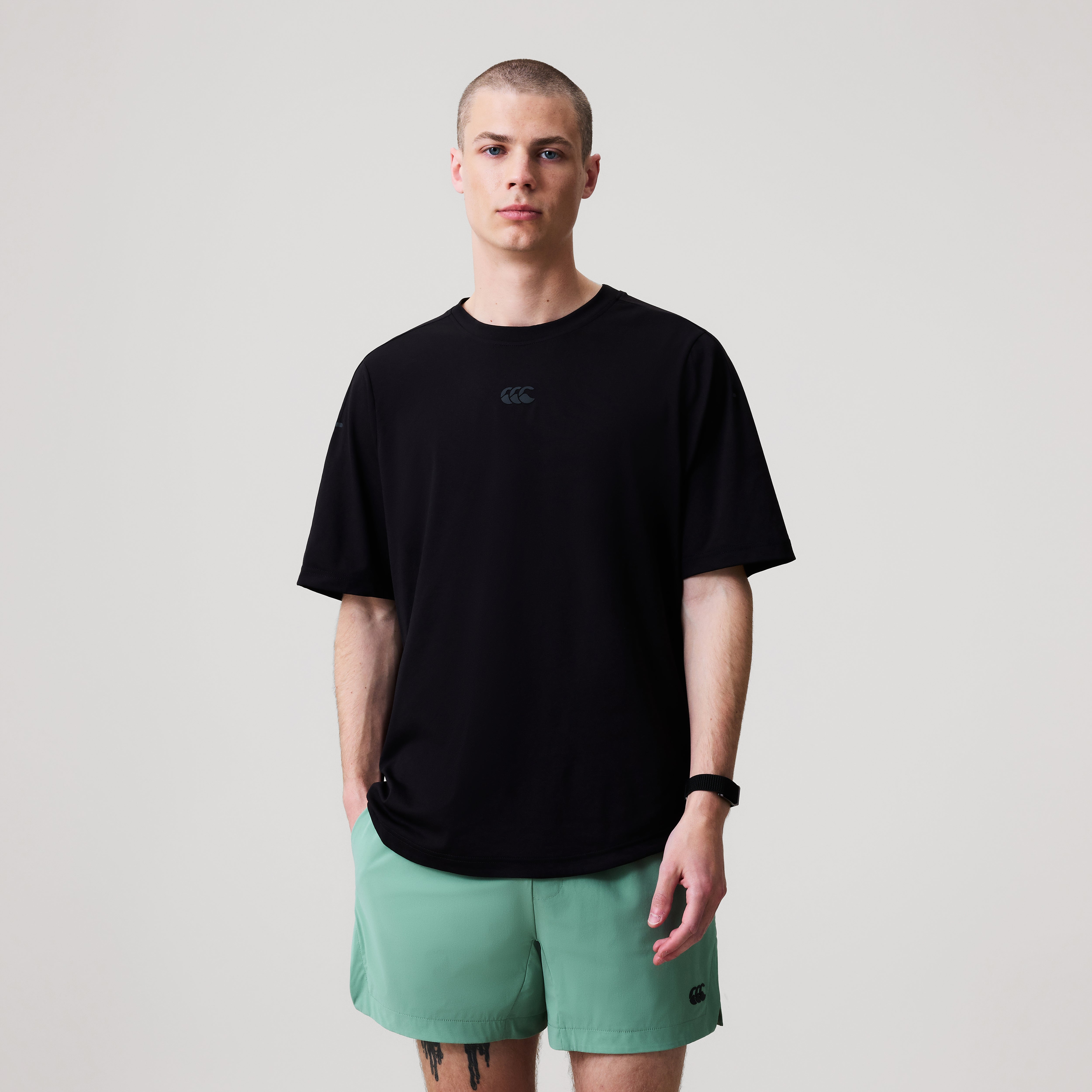 camiseta-t-cnica-canterbury-everest-dart-para-hombre-negra-transpirable-y-secado image 2