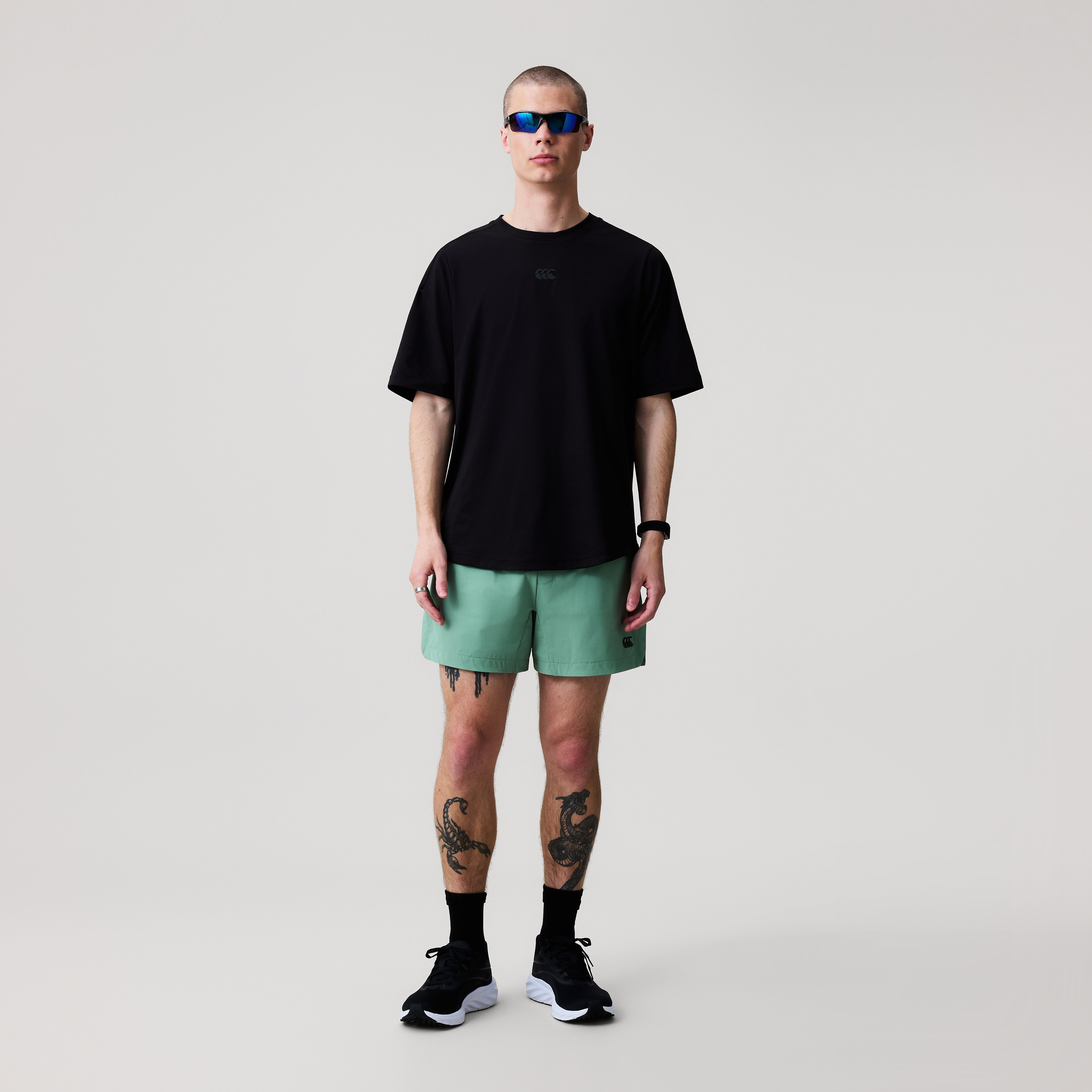 camiseta-t-cnica-canterbury-everest-dart-para-hombre-negra-transpirable-y-secado image 1