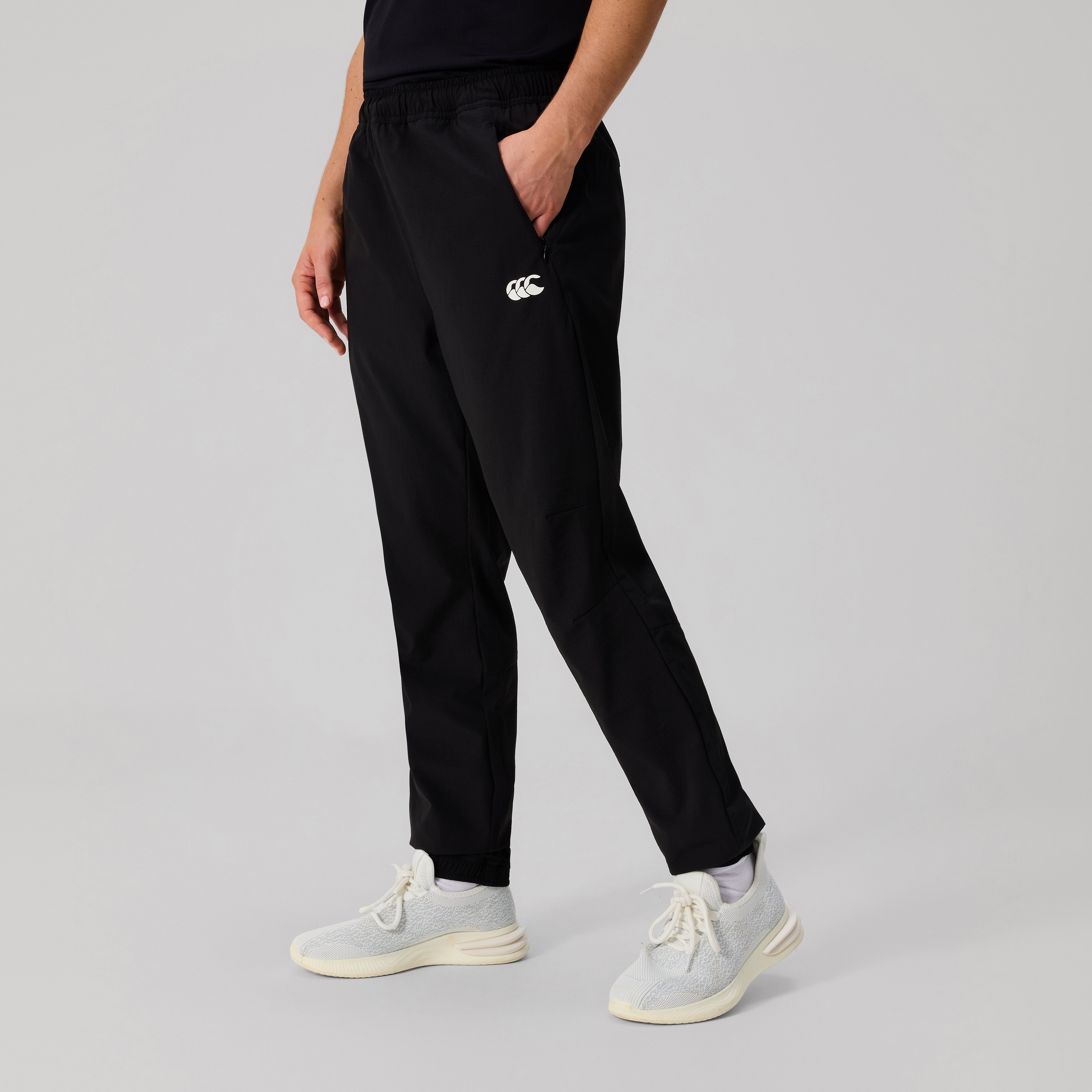 canterbury-tempo-woven-trackpant-black-pantal-n-de-entrenamiento-para-mujer image 4