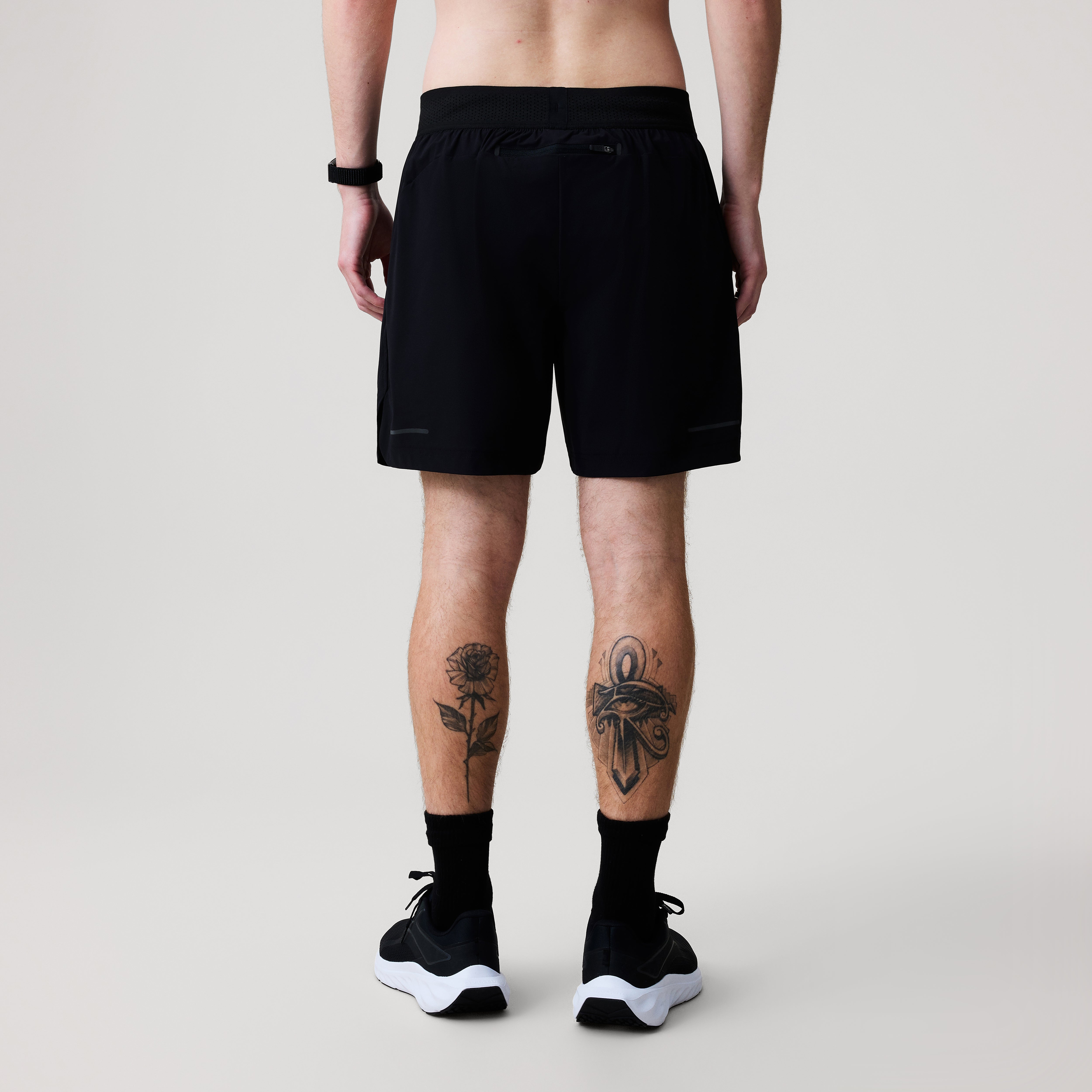 canterbury-everest-2-en-1-shorts-de-entrenamiento-negro-para-hombre image 5