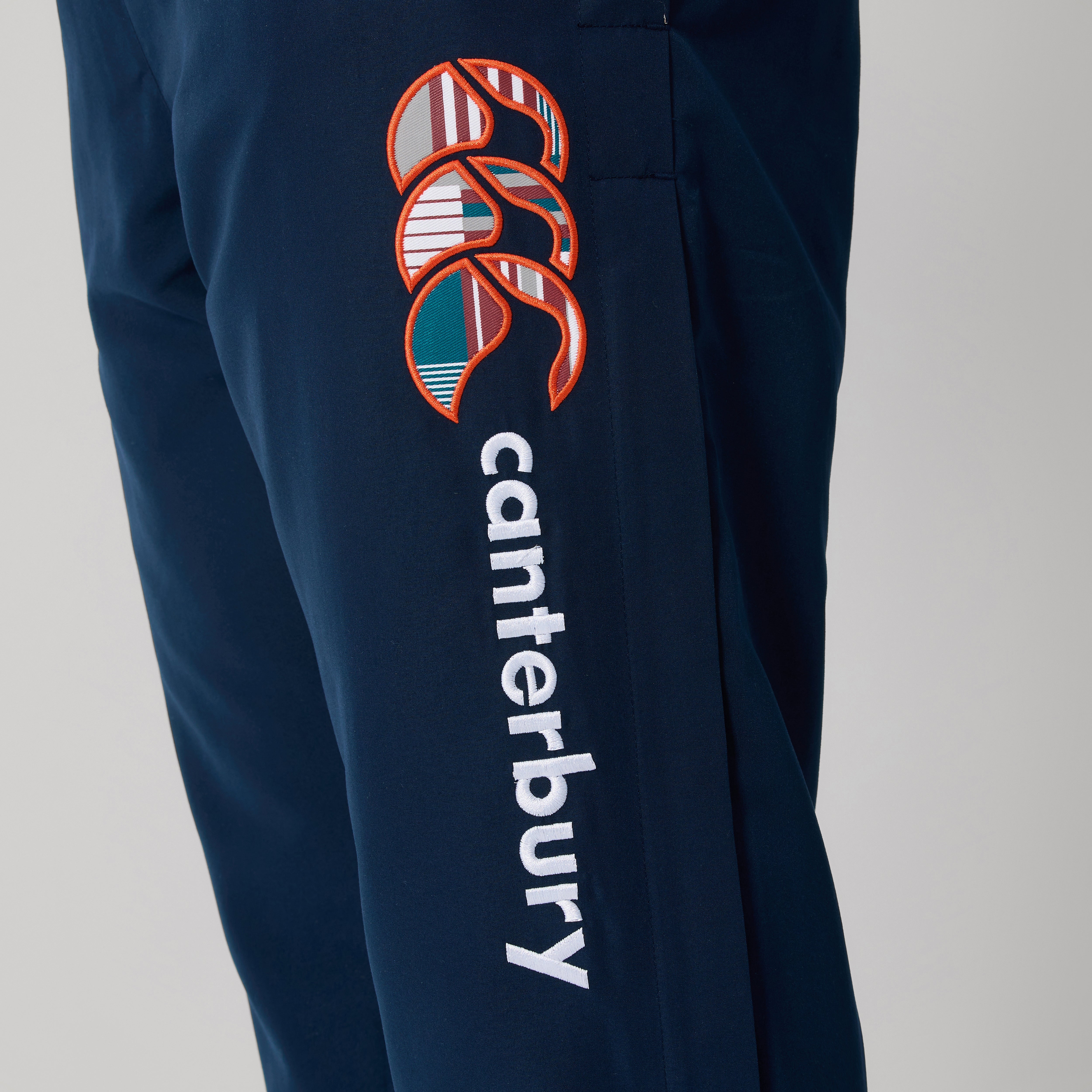 canterbury-uglies-stadium-pant-navy-para-hombre image 7