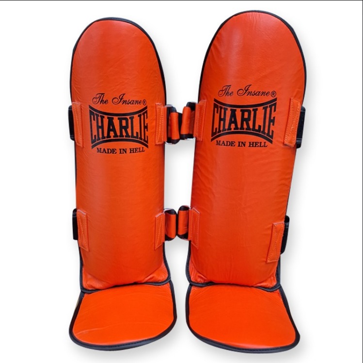 pack-m-kick-orange-charlie-boxing-guantes-espinillera-ahorra-20 image 2