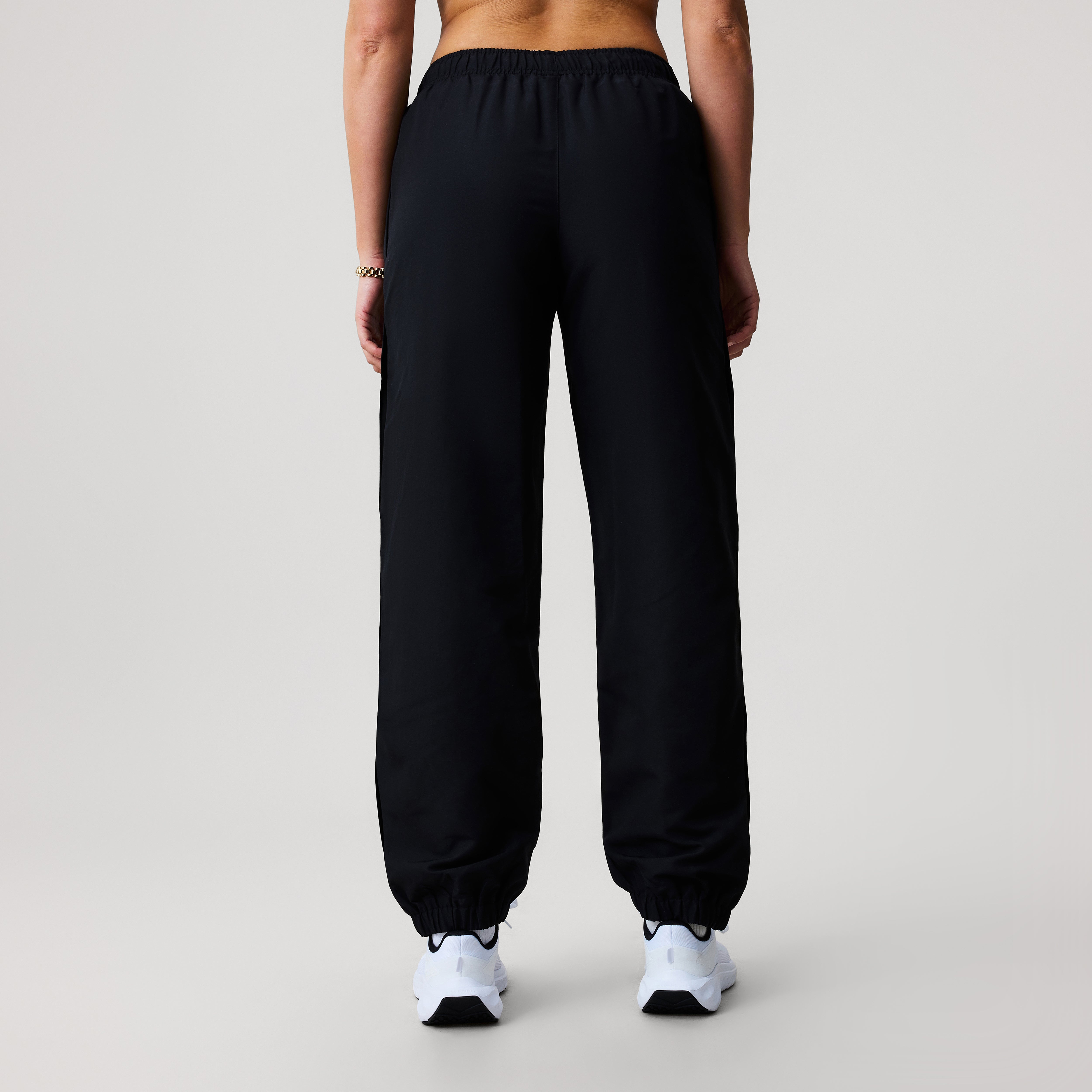 pantal-n-de-ch-ndal-canterbury-stadium-cuffed-hem-negro-mujer image 3