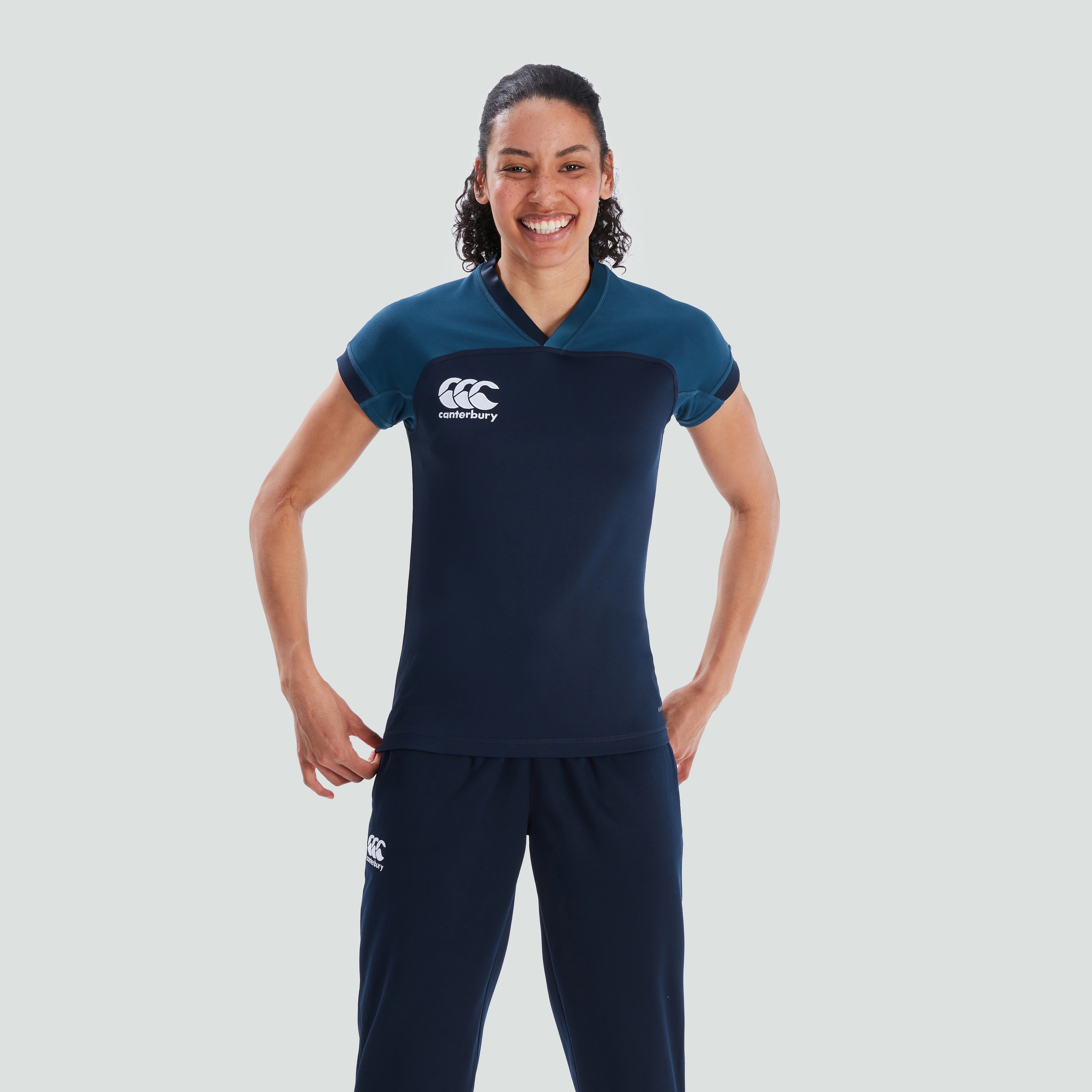 camiseta-de-rugby-canterbury-vapodri-evader-azul-marino-para-mujer image 3