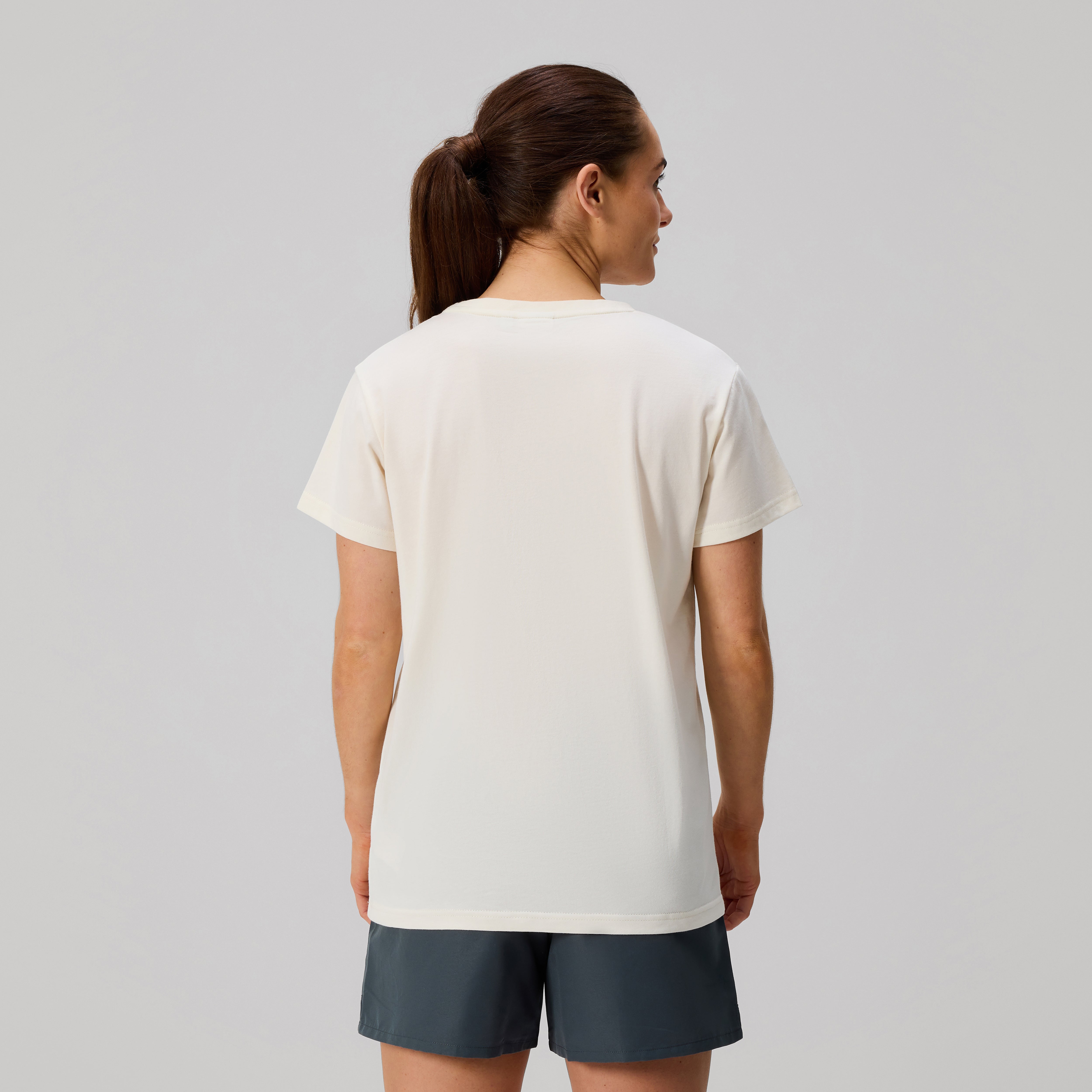 camiseta-canterbury-uglies-logo-para-mujer-blanca-corte-est-ndar-y-manga-corta image 4