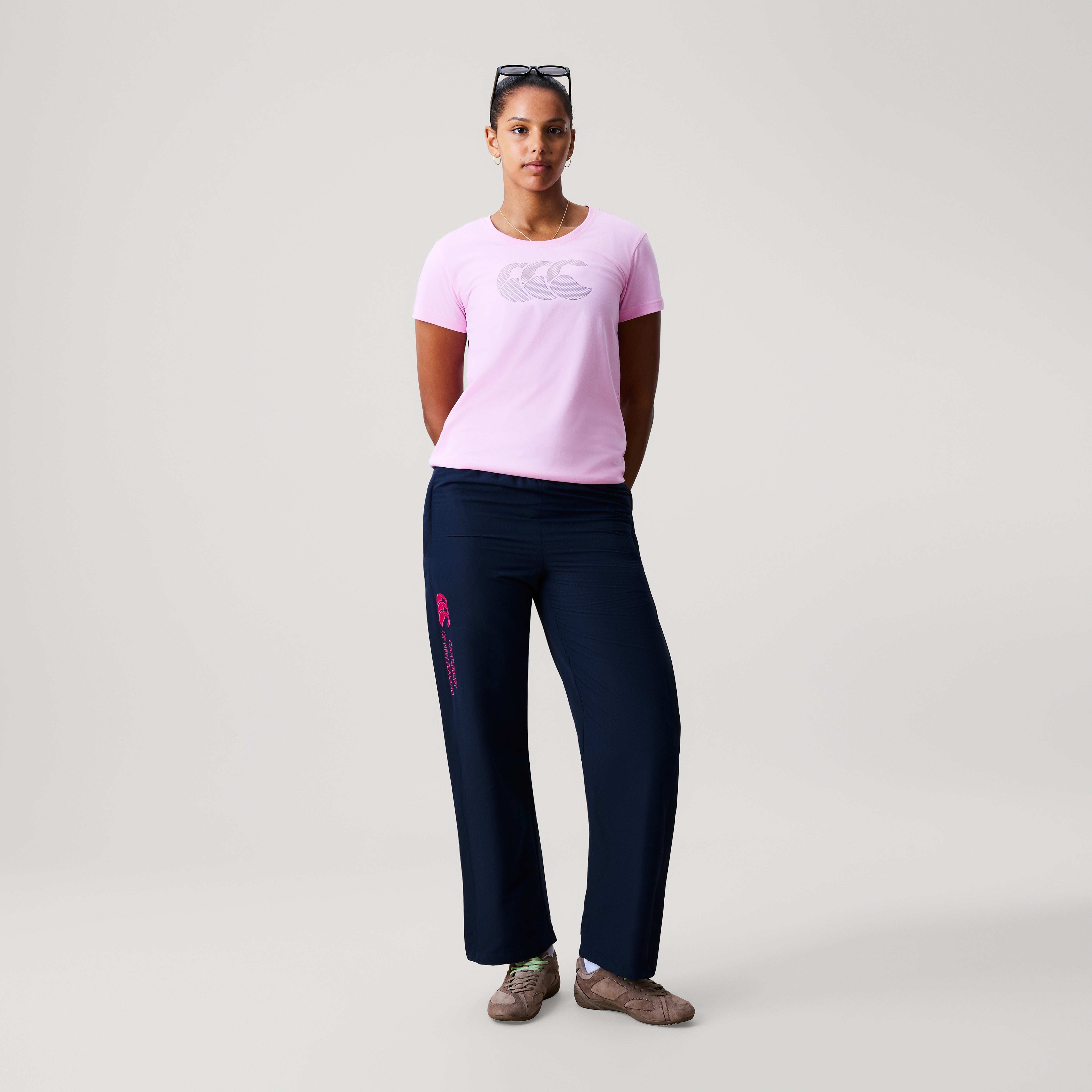 canterbury-open-hem-stadium-pant-mujer-azul-marino-pantal-n-de-deporte-con-bajo- image 2