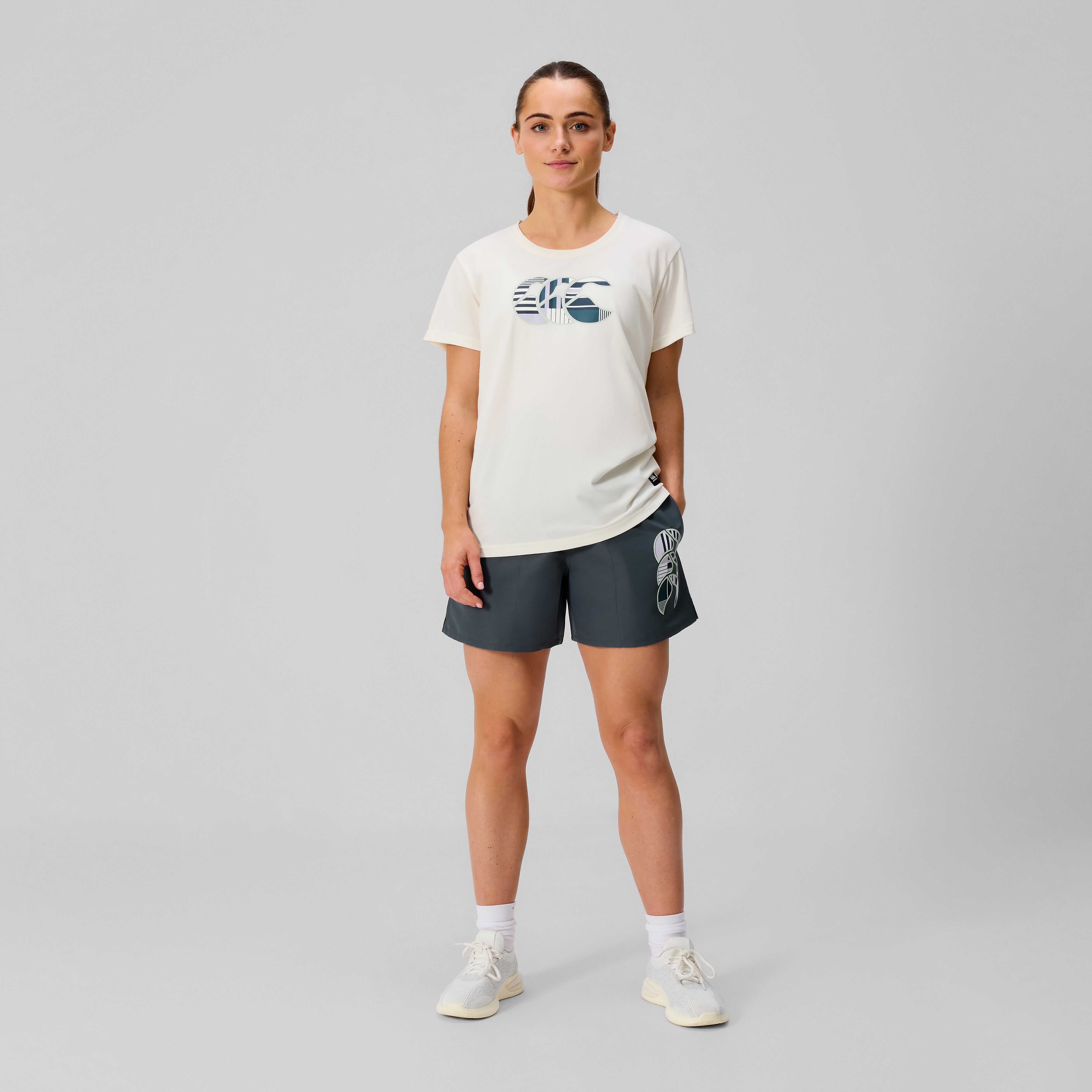canterbury-uglies-tactic-shorts-gris-pantal-n-corto-mujer image 2