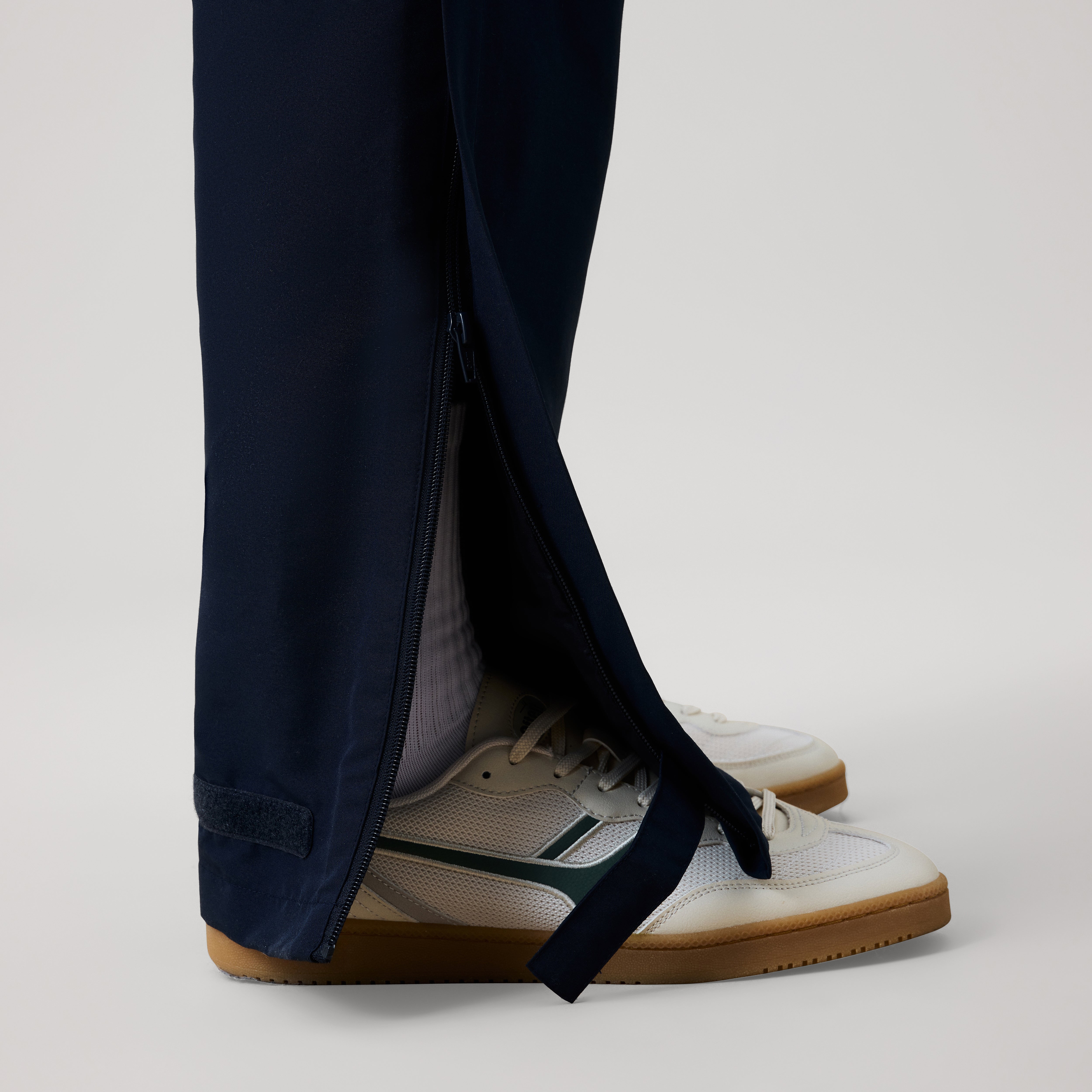 canterbury-open-hem-stadium-pant-navy-pantal-n-de-ch-ndal-elasticado-con-cremall image 8