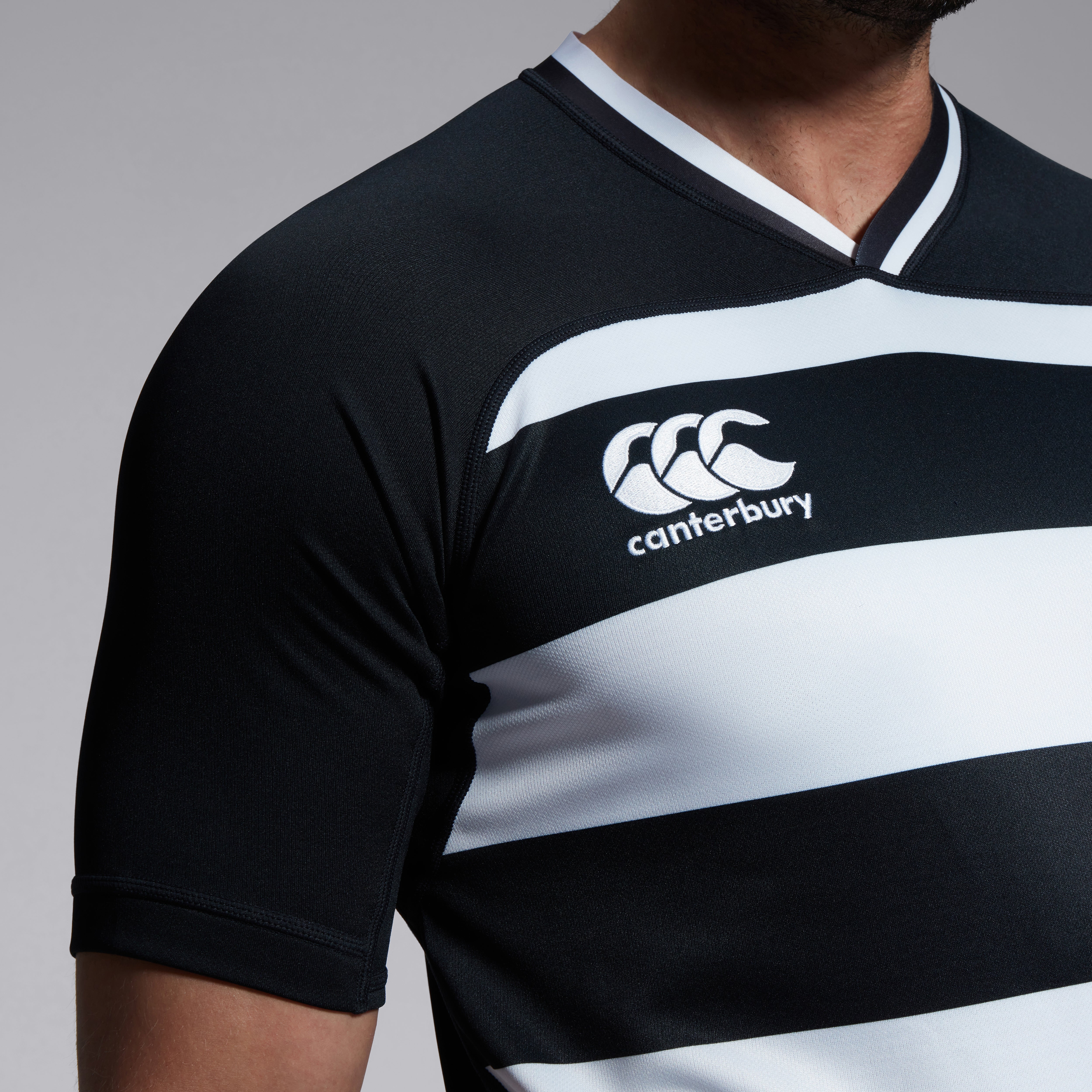 canterbury-camiseta-de-rugby-vapodri-evader-hooped-para-hombre-negra image 5