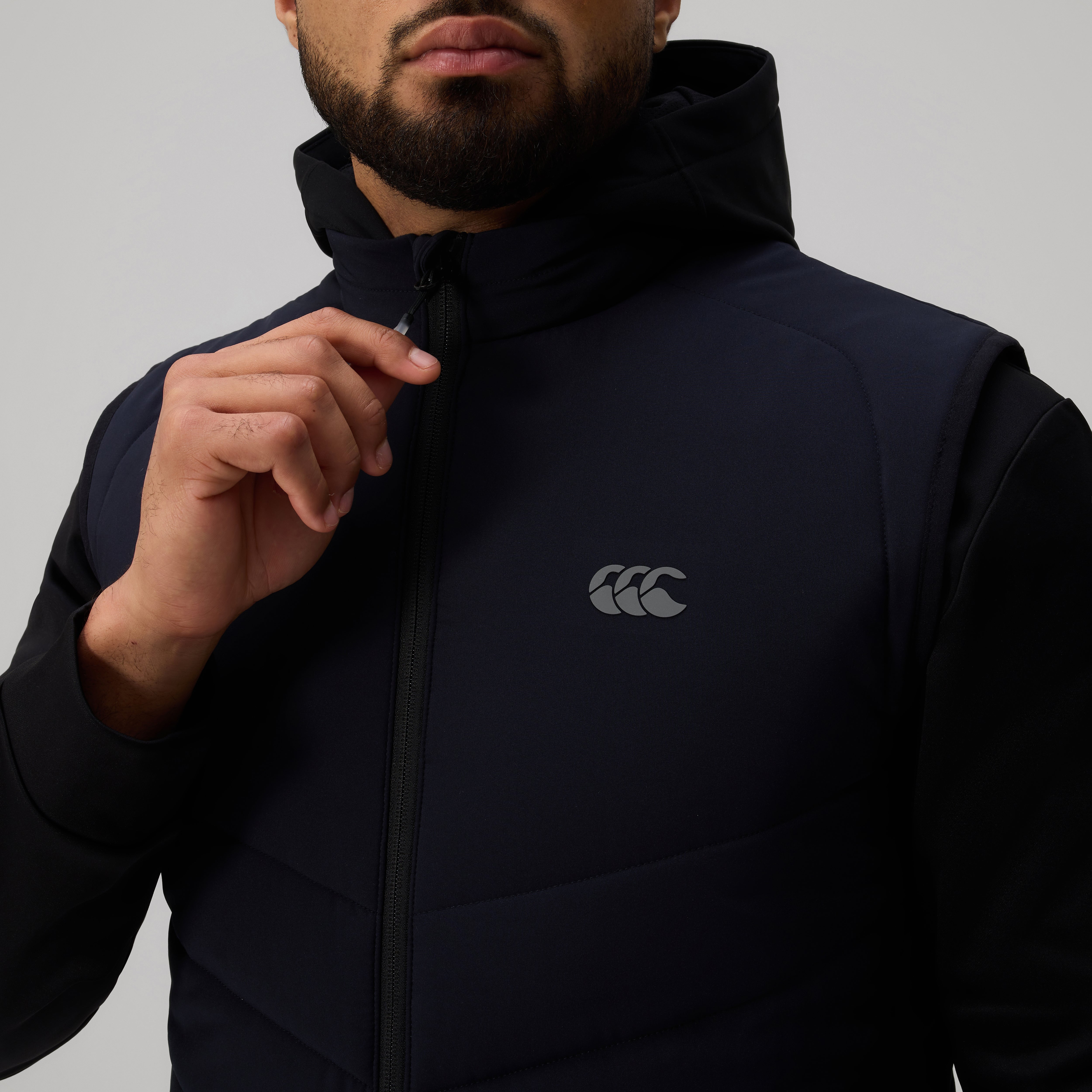 canterbury-tempo-gilet-hombre-negro-chaleco-deportivo image 6