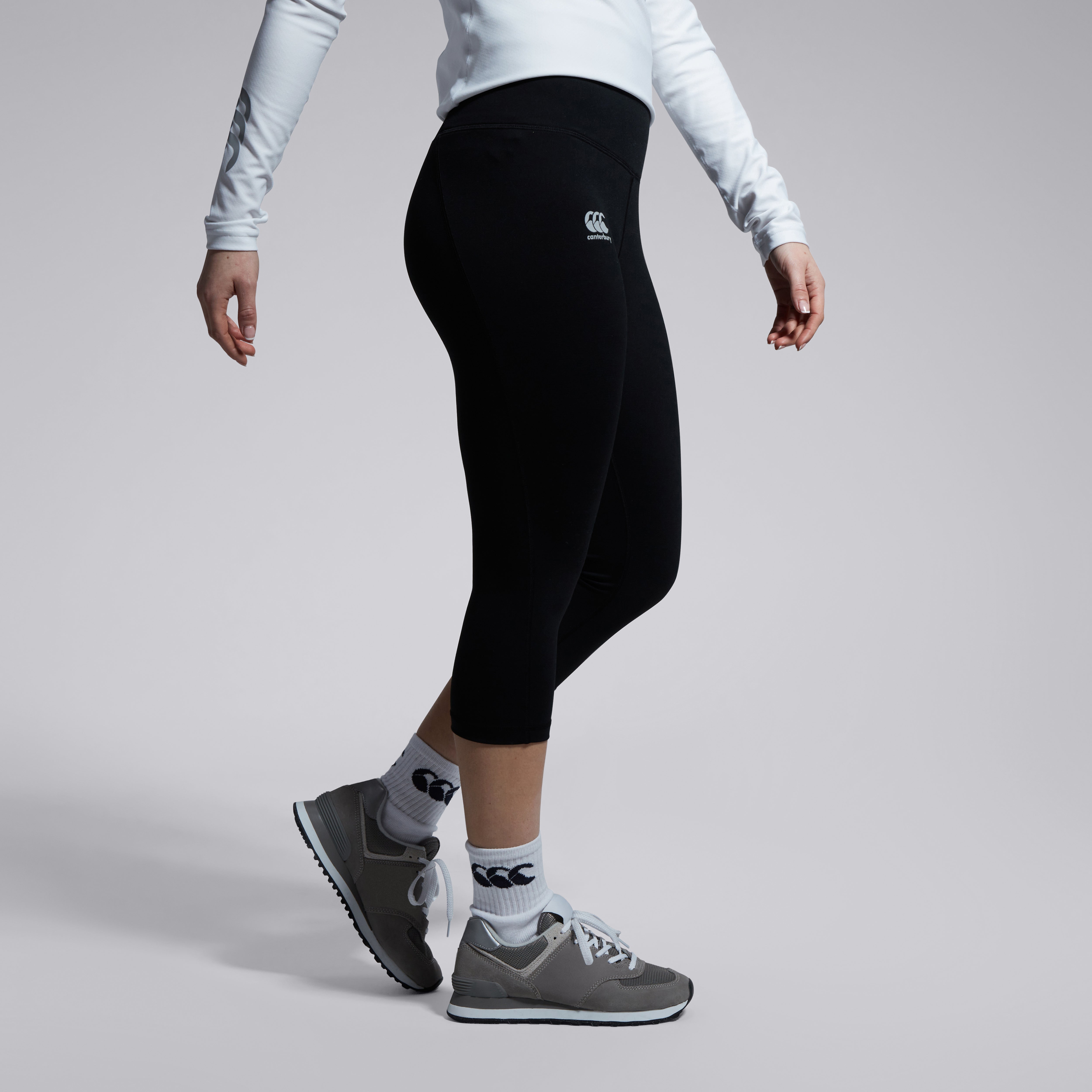 canterbury-vapodri-capri-leggings-negro-para-mujer image 4