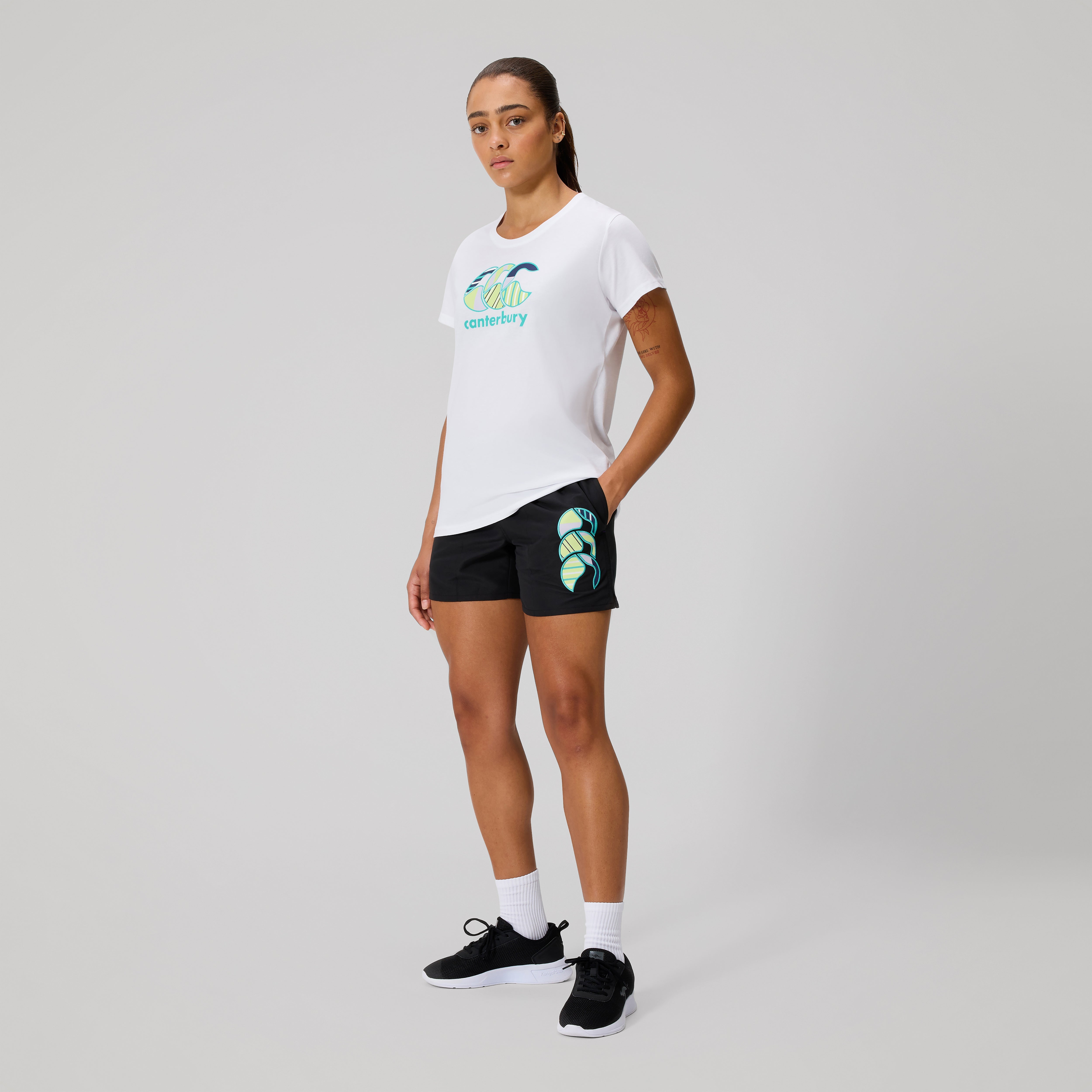 canterbury-uglies-tactic-short-mujer-negro-pantal-n-corto-con-bolsillos-y-cintur image 2