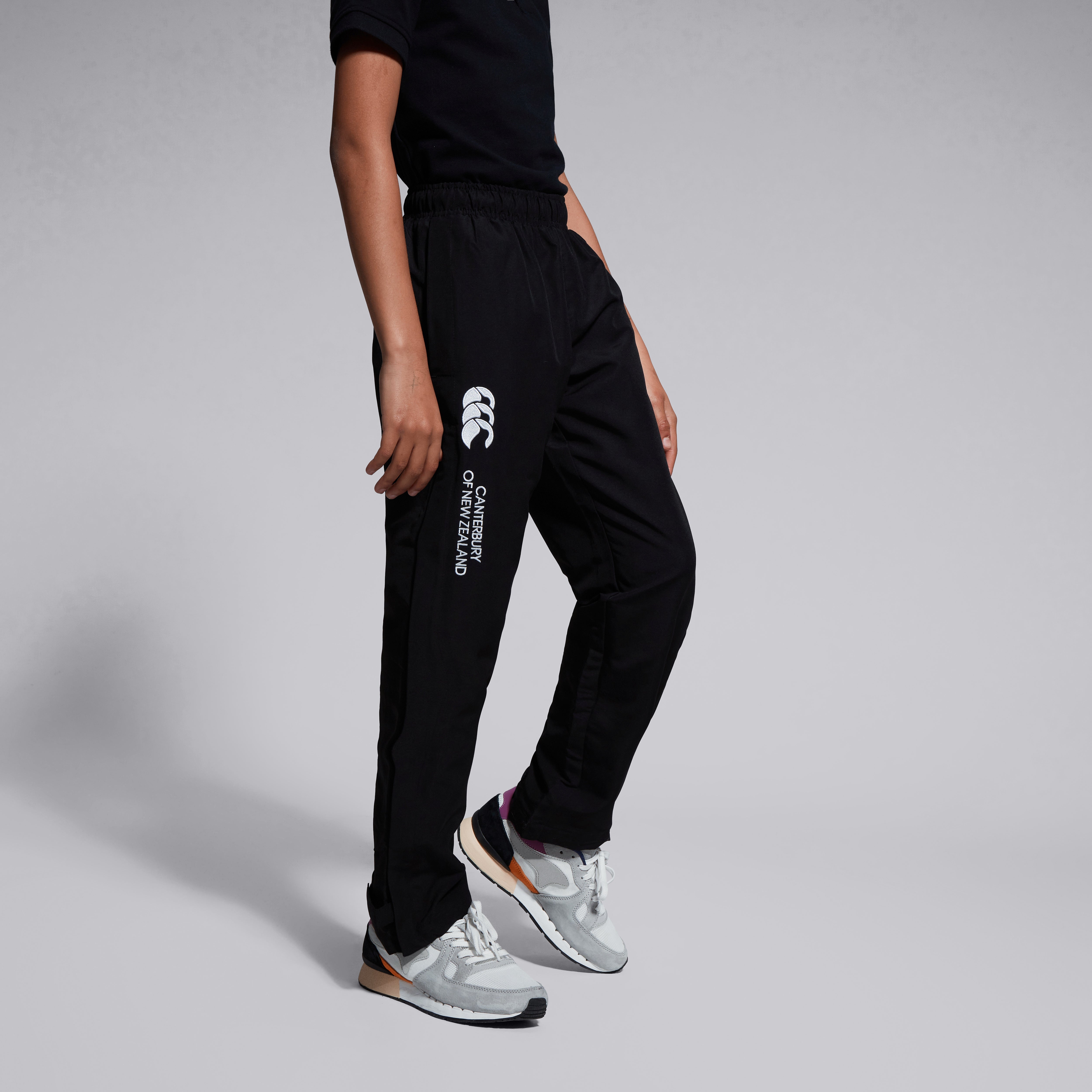 canterbury-open-hem-stadium-pant-black-junior-unisex image 5