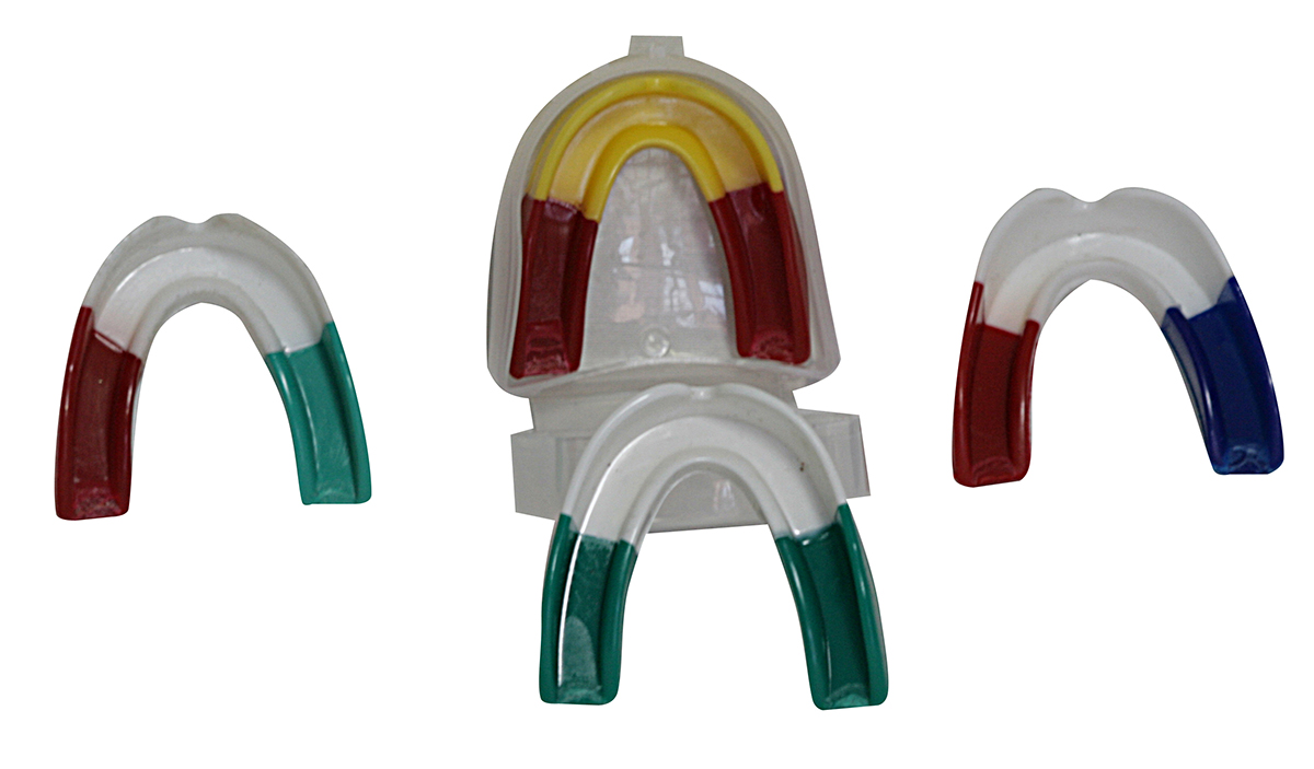 charlie-boxing-bucal-tricolor image 1
