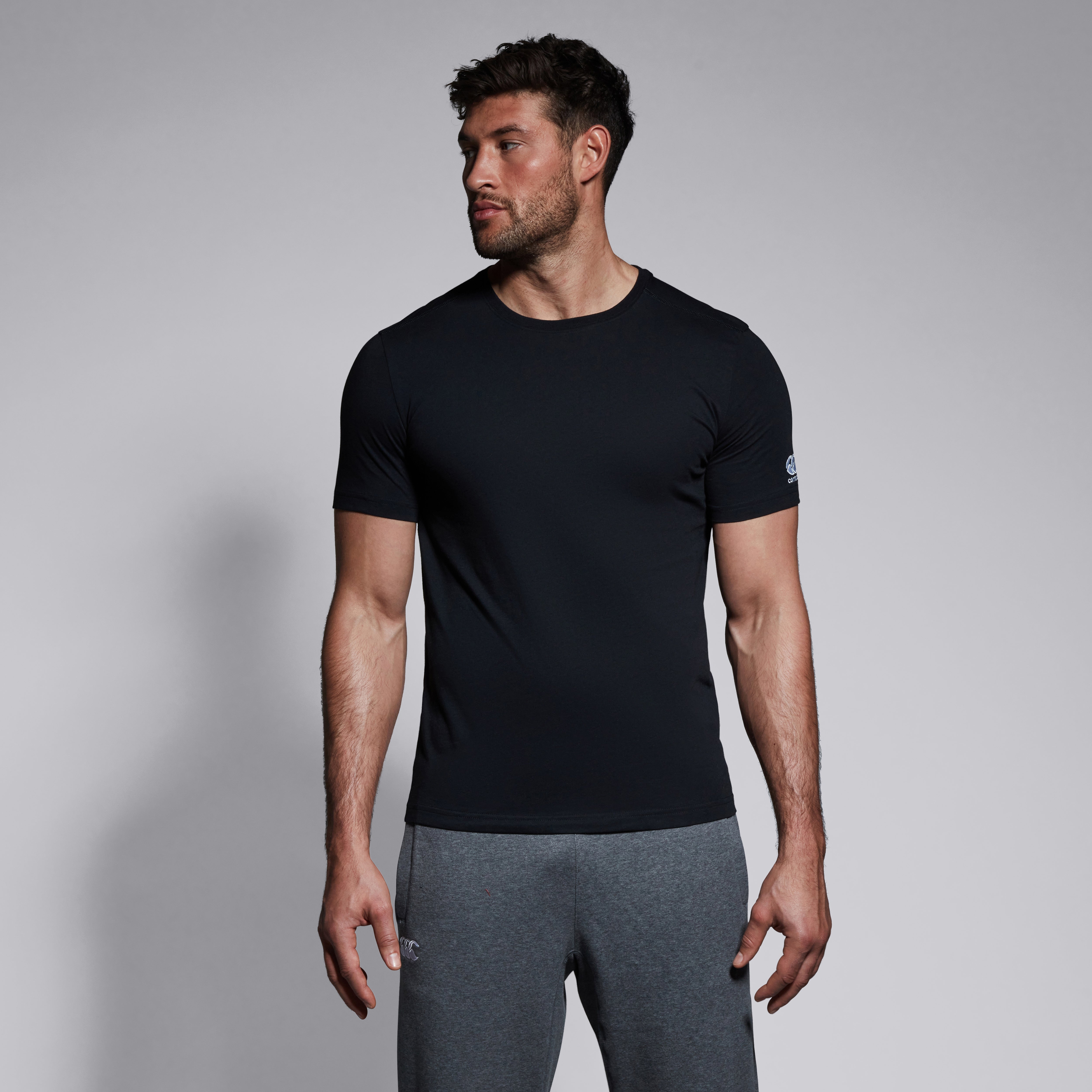 camiseta-canterbury-club-plain-negra-para-hombre image 2