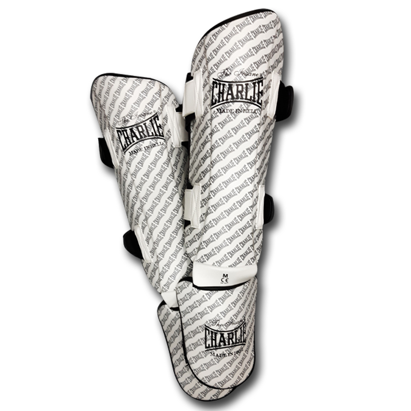 pack-blast-blanco-de-charlie-boxing-guantes-y-espinilleras-ahorra-10 image 3
